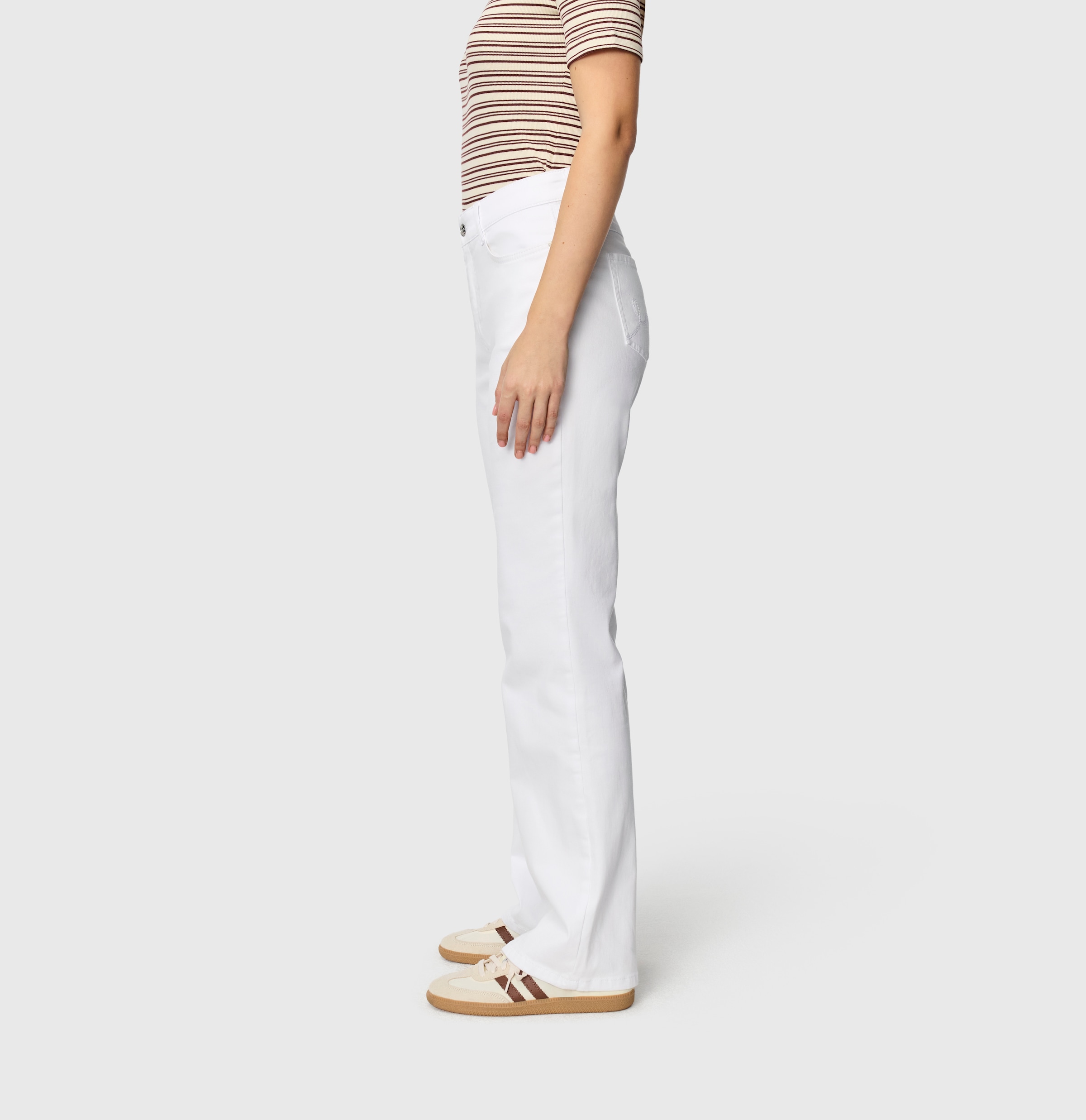 MAC Bootcut-Jeans »LAURA« Figurformende Denim-Qualität