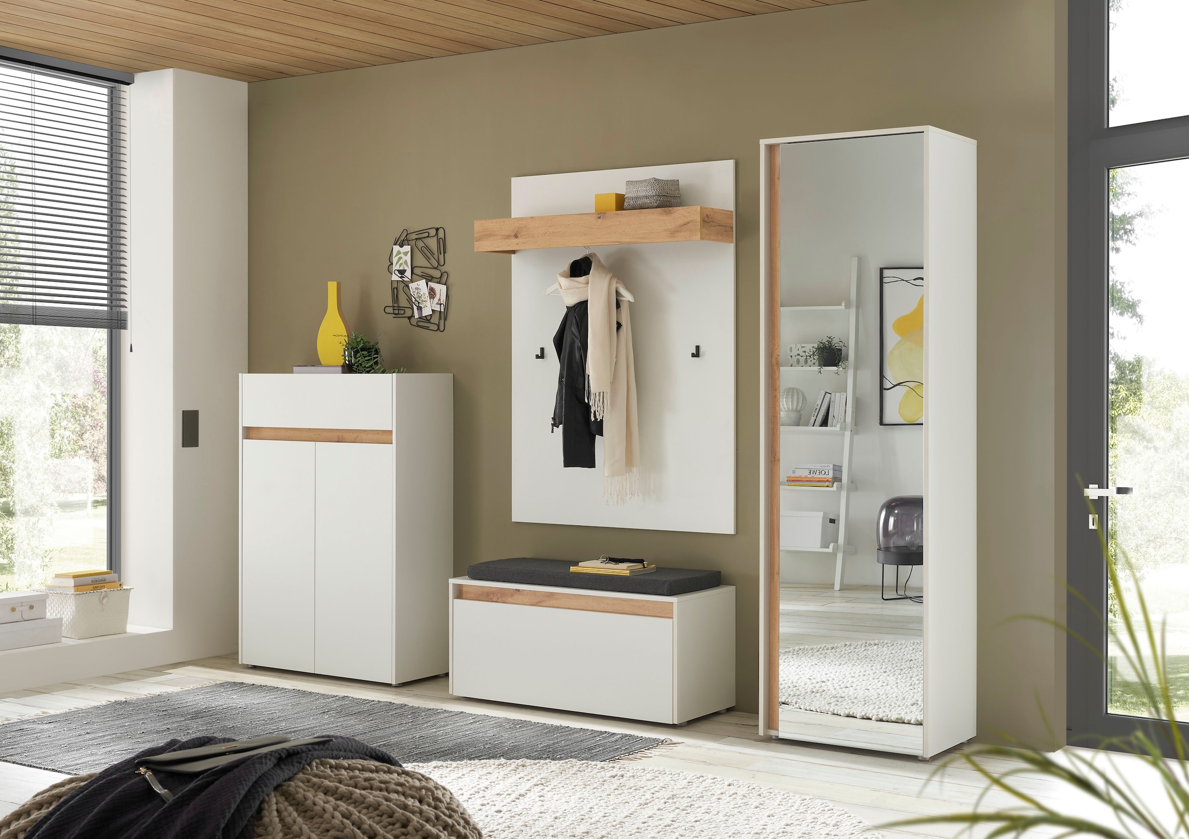 INOSIGN Garderoben-Set »City/Giron, moderne Garderobe, viel Stauraum, ca. 24 Schuhe«, (Set, 4 St.), enthält Schrank, Paneel, Schuhschrank & Garderobenbank mit Sitzkissen