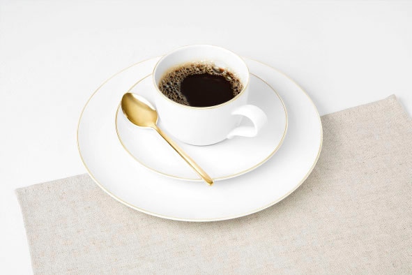 Seltmann Weiden Kaffeeservice »Geschirr-Set, Service Liberty Goldrand«, (Set, 18 tlg., 6x Kaffeeobertasse, 6x Kombi-Untertasse groß, 6x Frühstücksteller rund), Teller Set, Tassen, gold, Made in Germany, 18 Teile, für 6 Personen