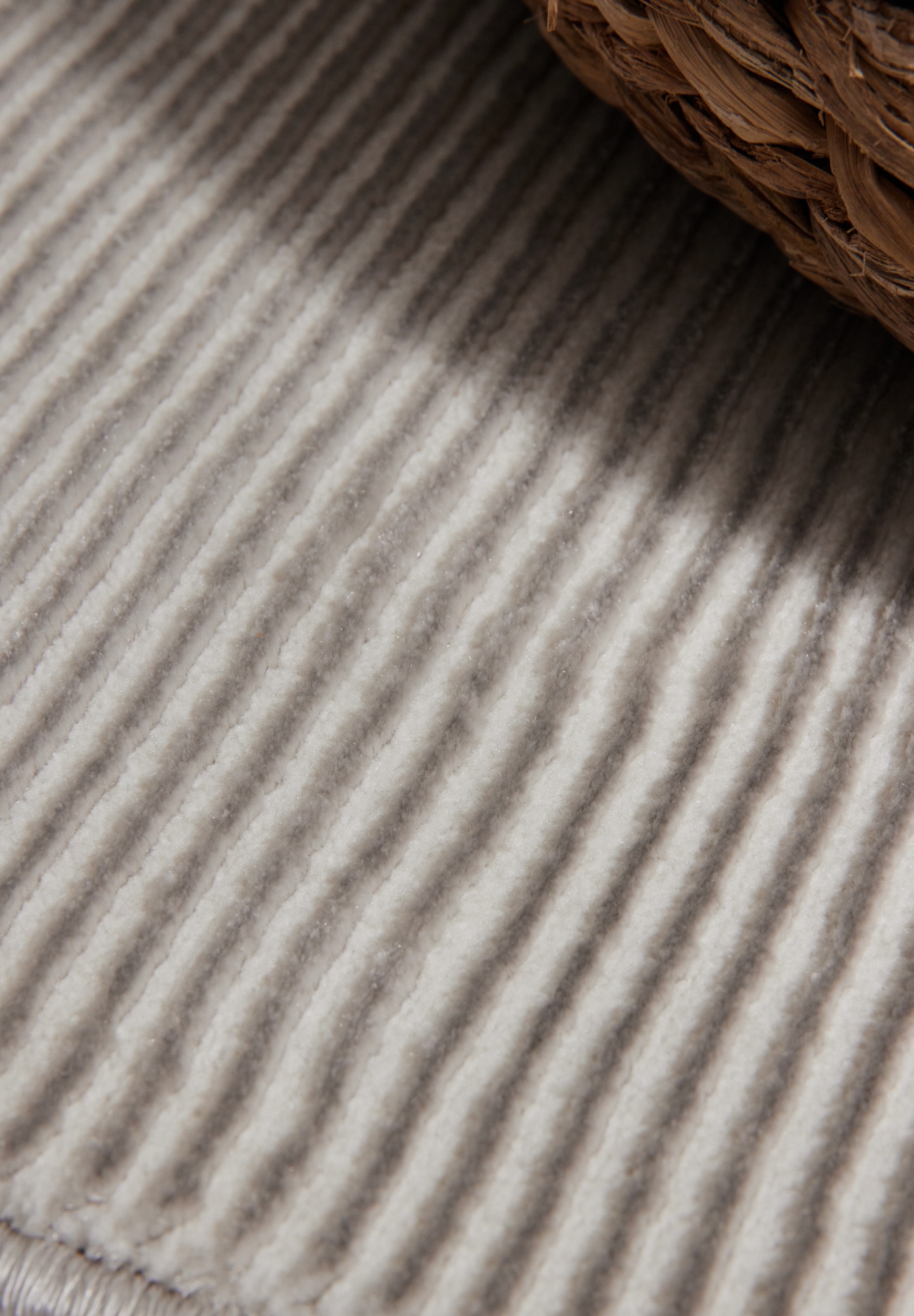 ELLE DECORATION Teppich »Dolomite« rechteckig 9 mm Höhe Wohnzimmer, Schlafzimmer, Läufer, Hoch-Tief Effekt, Flur, Glanz