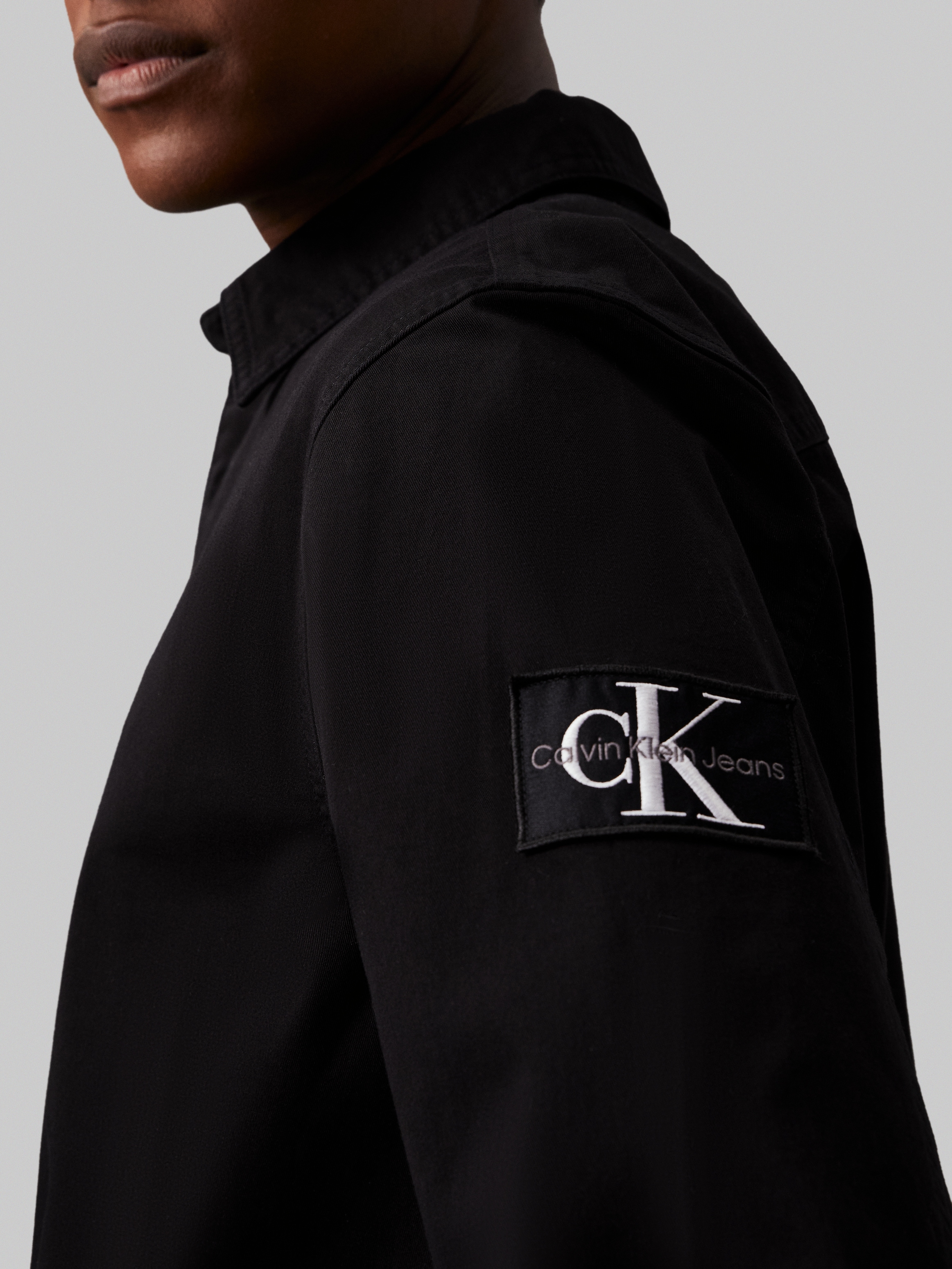 Calvin Klein Jeans Langarmhemd »MONOLOGO BADGE RELAXED SHIRT«