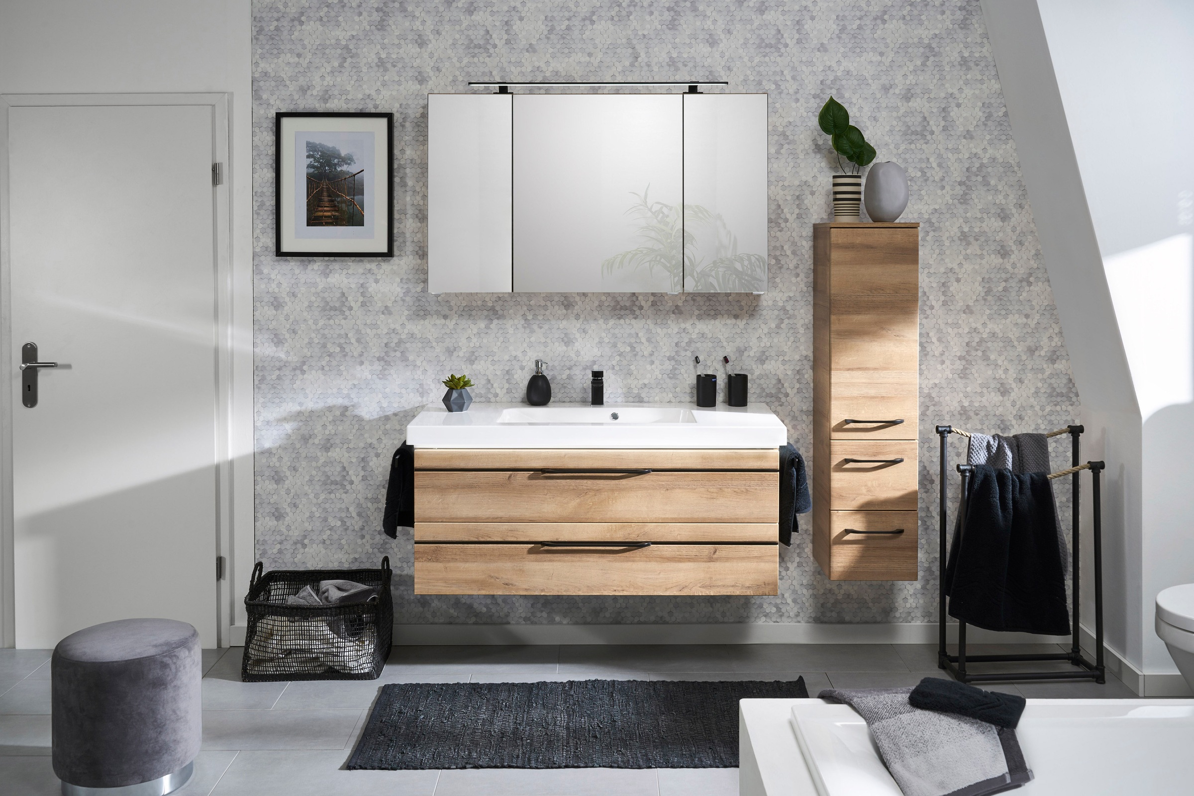Saphir Waschtisch »Serie Balto Mineralmarmor-Waschtisch mit Unterschrank, 123 cm breit«, Waschplatz mit 2 Schubladen, Badschrank in verschiedenen Ausführungen