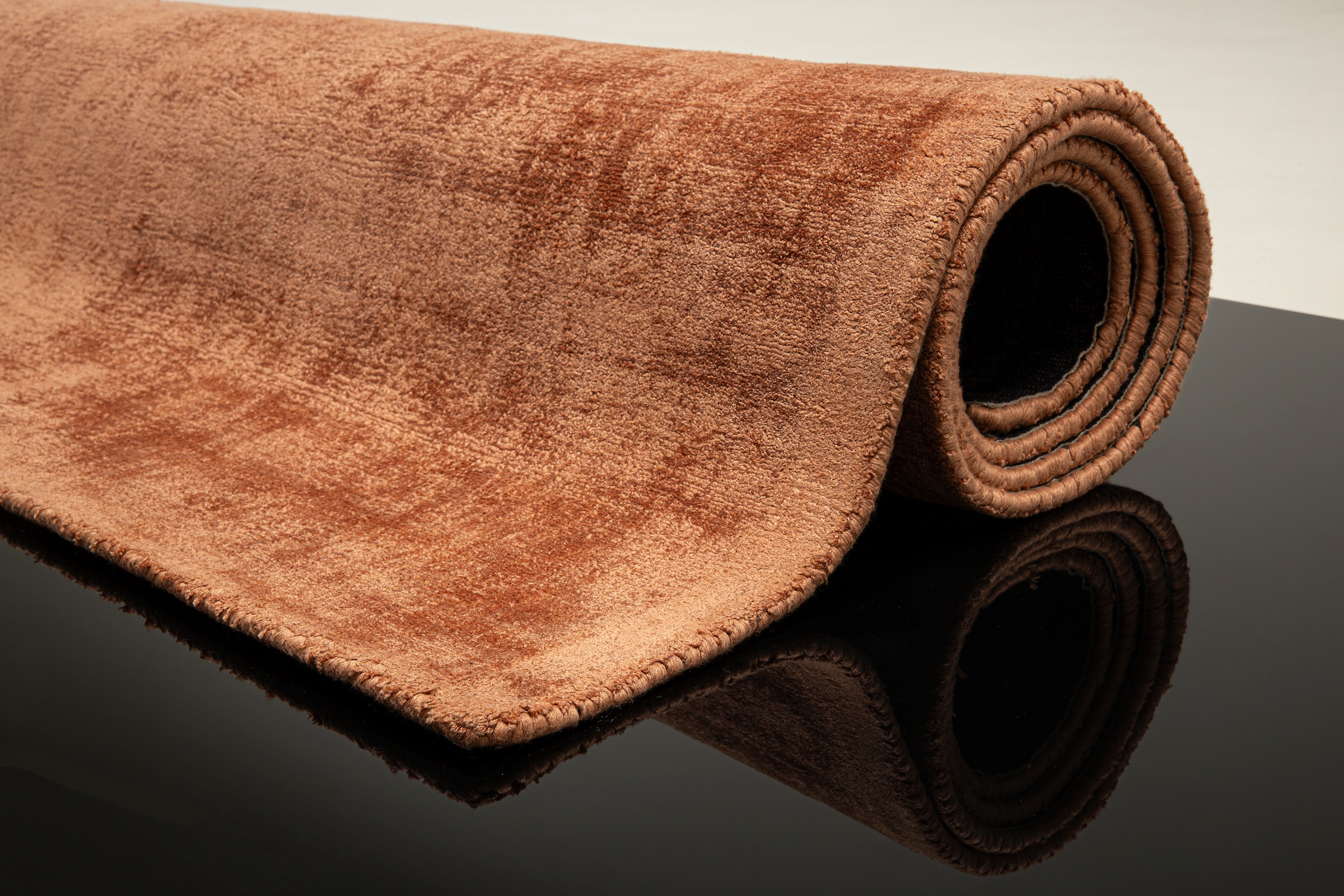 TOM TAILOR HOME Teppich »Shine uni«, rechteckig, 8 mm Höhe, Handweb Teppich, 100% Viskose, handgewebt, mit elegantem Schimmer