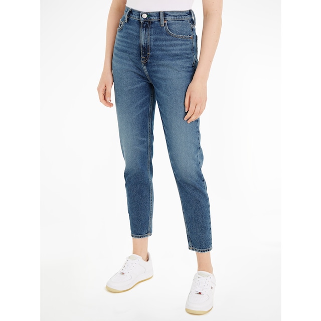 »MOM CG4215«, Jeans SLIM Jeans & UH Tommy bestellen Logo-Badge mit Flag Tommy Mom-Jeans