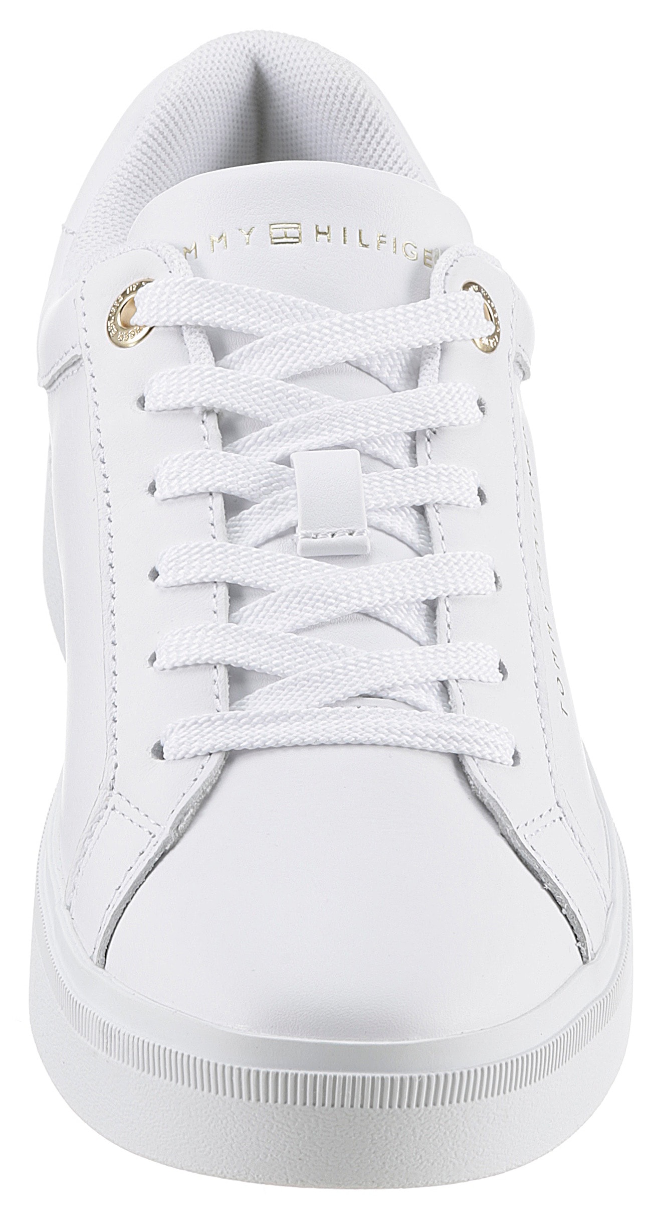 Tommy Hilfiger Plateausneaker »ELEVATED ESSENTIAL COURT SNEAKER«, mit Kontrastbesatz an der Ferse, Freizeitschuh, Halbschuh, Schnürschuh