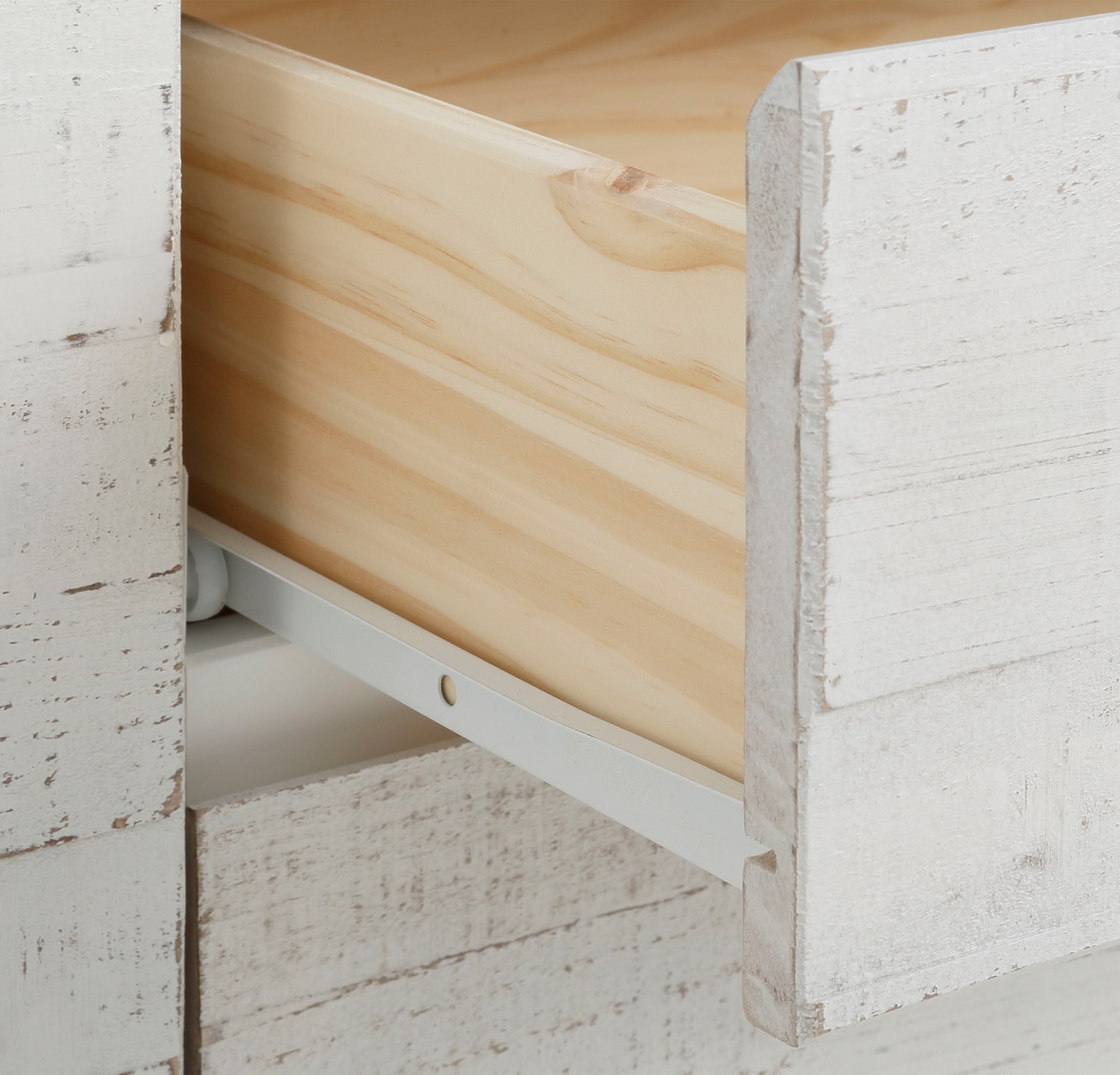 Home affaire Highboard »Morgan Midischrank«, Kommode aus massivem Kiefernholz, eingefräste Griffmulden, Höhe 120 cm