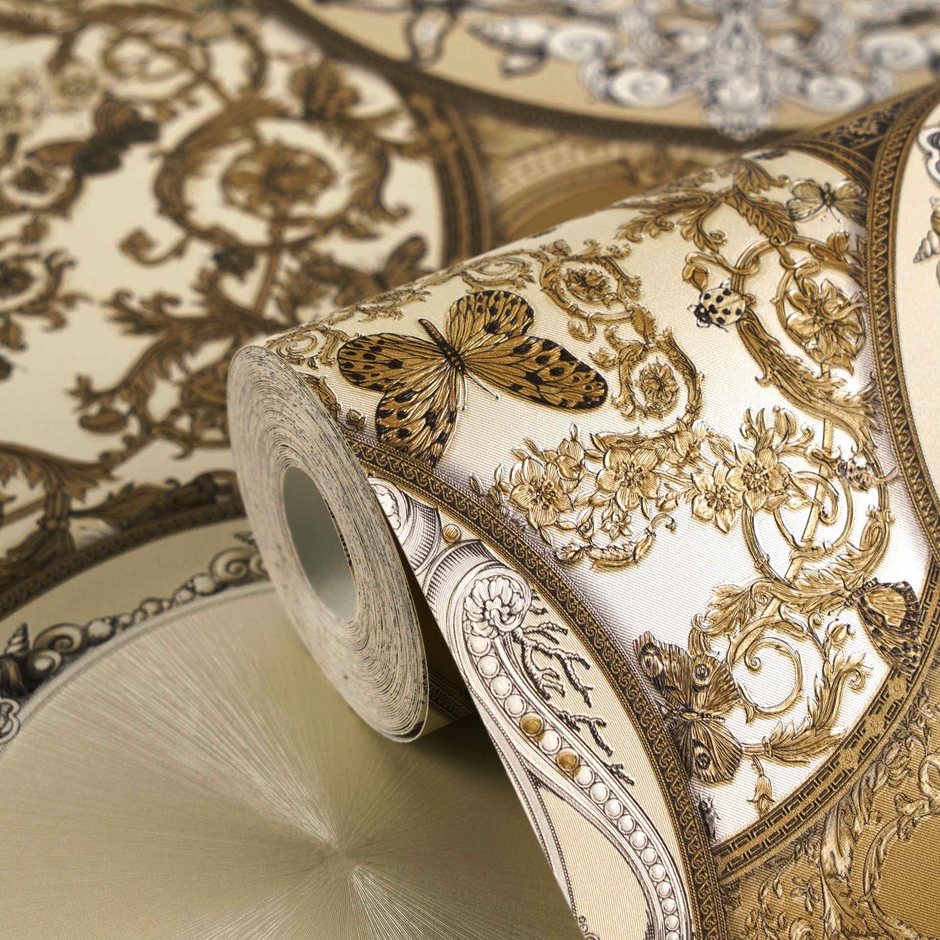 Versace Vliestapete »Versace 6 Art De La Table –« 3D-Optik | Barock | Motiv geprägt Elegantes Ornamentdesign mit Metallic-Glanz & feiner Prägung
