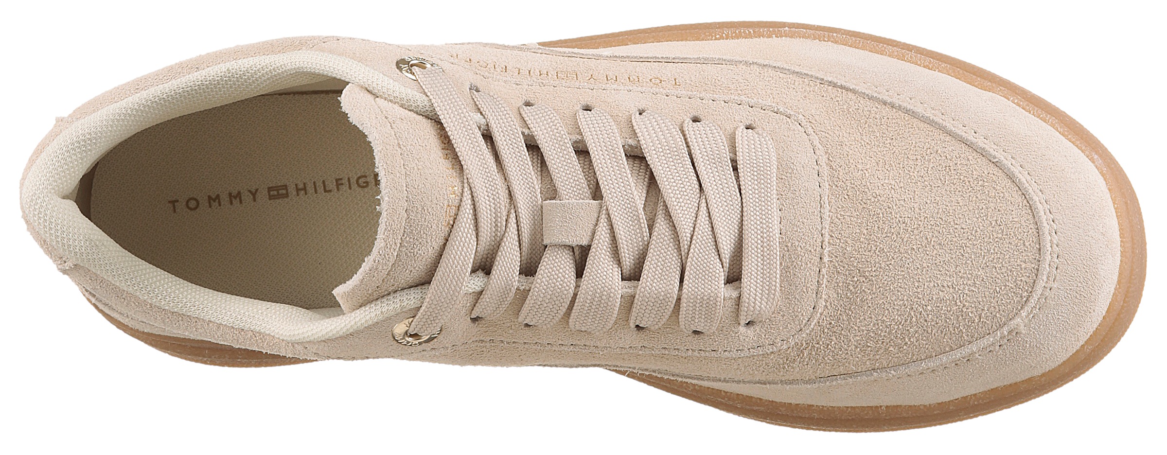 Tommy Hilfiger Plateausneaker »MODERN COURT SNEAKER SUEDE«, Freizeitschuh, Halbschuh, Schnürer mit weich gepolstertem Schaftrand