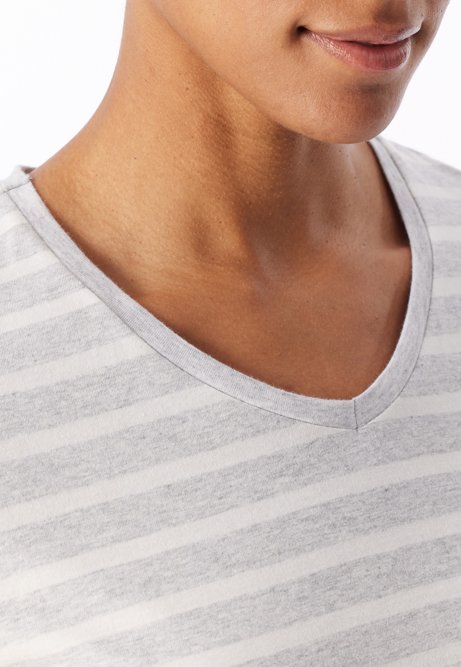 Schiesser Schlafanzug »Casual Essentials« 2 Baumwolle, Rundhalsausschnitt, langärmelig
