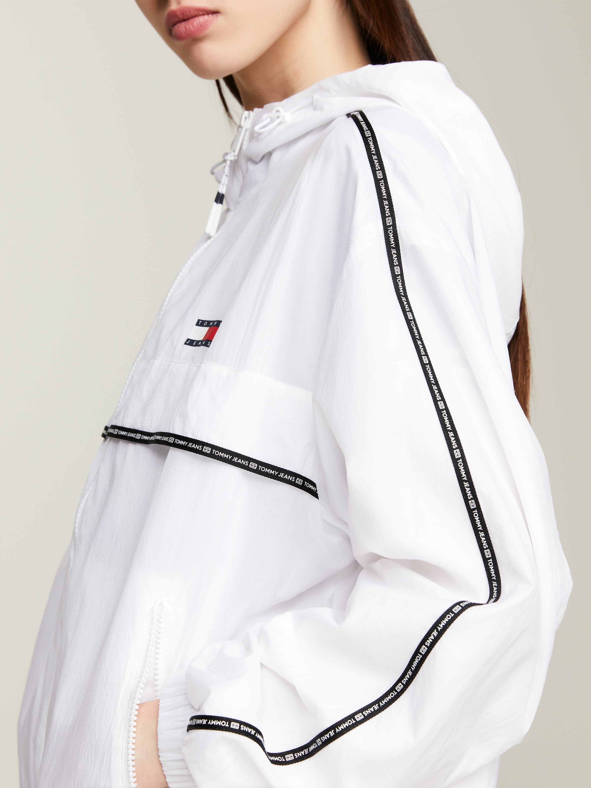 Tommy Jeans Windbreaker »TJW CHICAGO TAPE WINDBREAKER EXT«, mit Kapuze, mit Kapuze