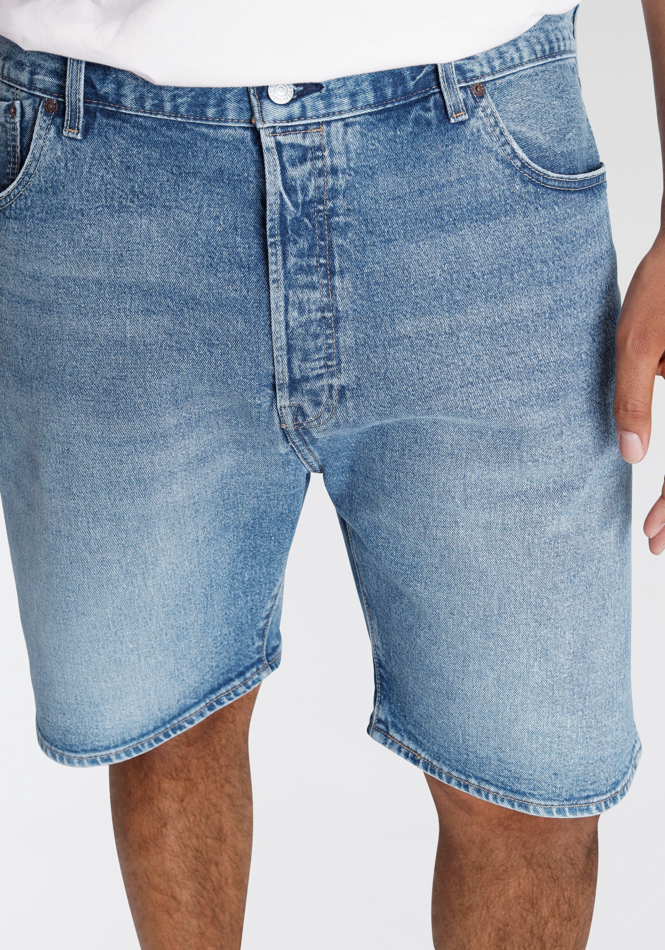 3. Bild von Levi's® Plus Jeansshorts »501 HEMMED SHORT B&T«