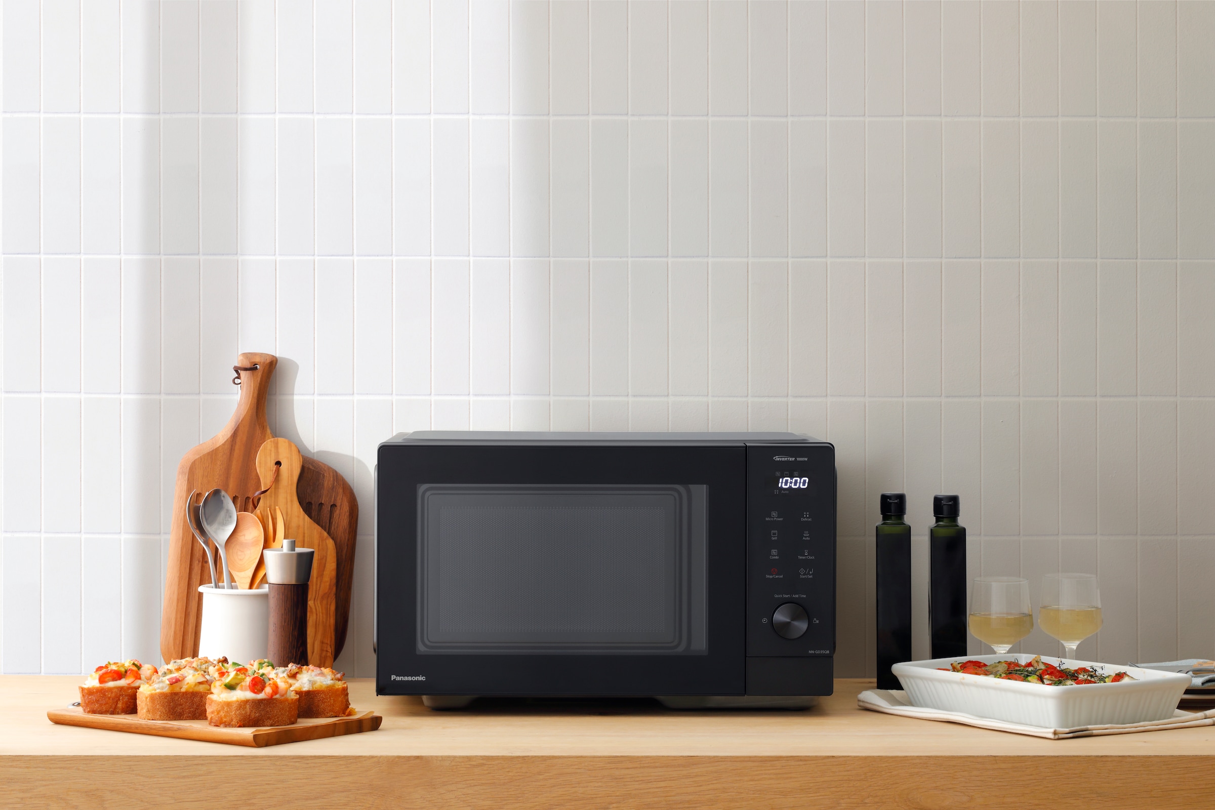Panasonic Mikrowelle »NN-GD35QBEPG mit Grillfunktion«, Mikrowelle-Grill, 1000 W, Inverter Technologie
