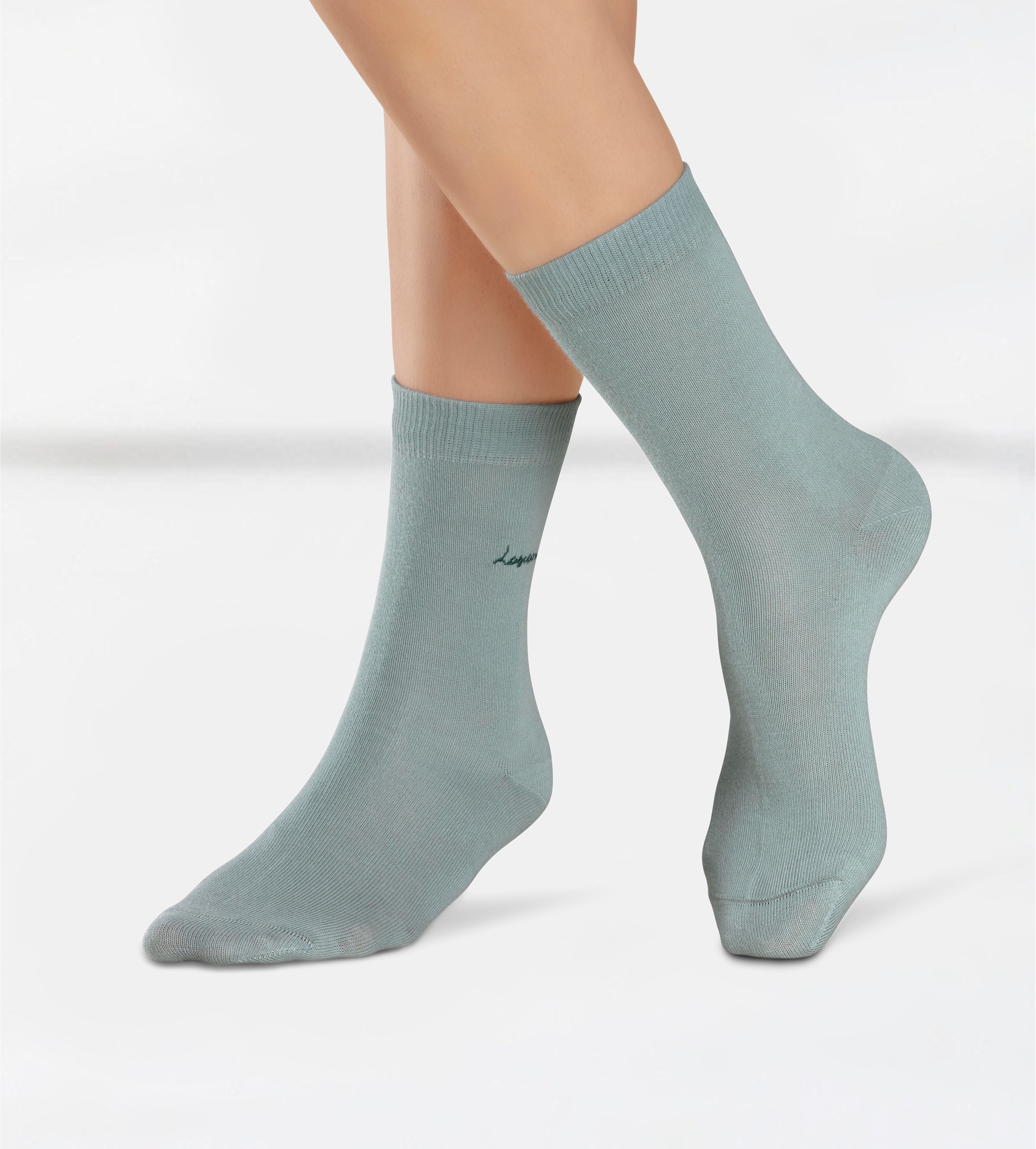 LASCANA Basicsocken, (Box, 7 Paar), mit hochwertiger Logo Stickerei