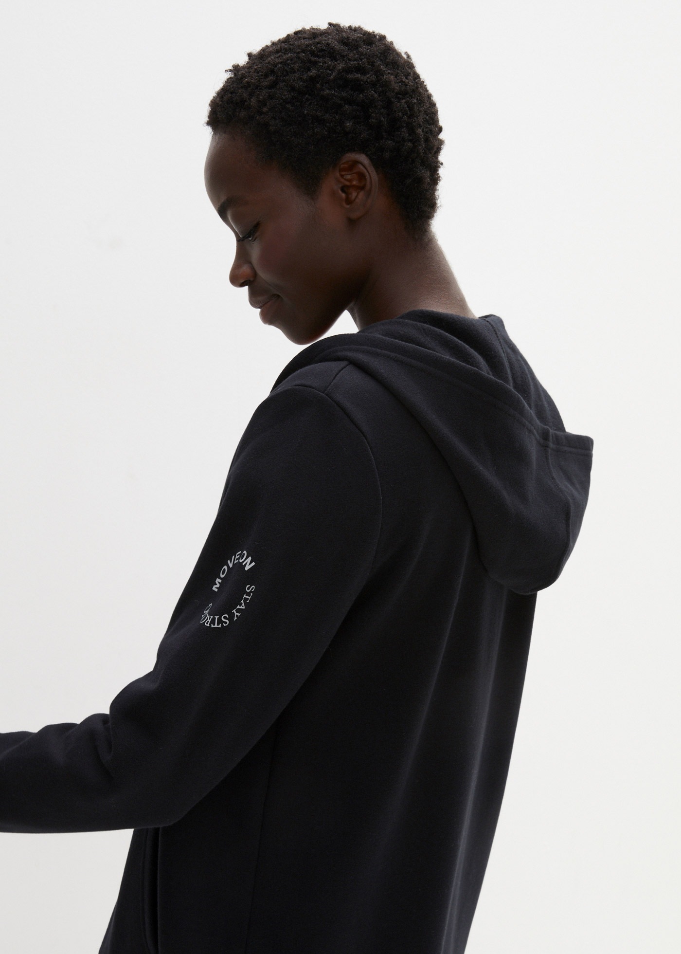 bonprix Sweatjacke »Long-Sweatjacke« mit Nahtreißverschluss, aus Baumwolle und Polyester