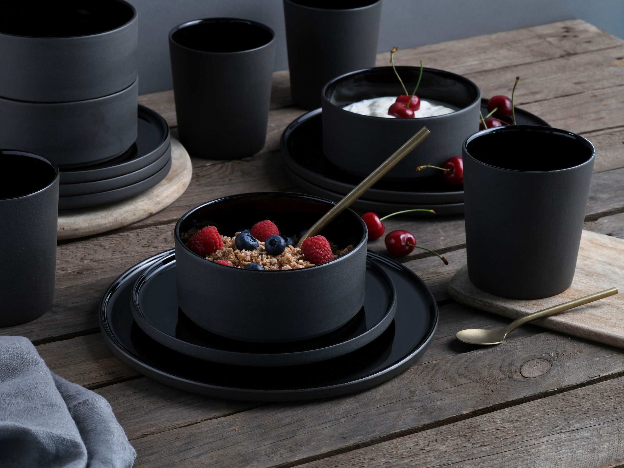 CreaTable Kombiservice »Futuro«, (Set, 8 tlg.), Service, je 2 Speiseteller, Dessertteller, Schalen, Kaffeebecher