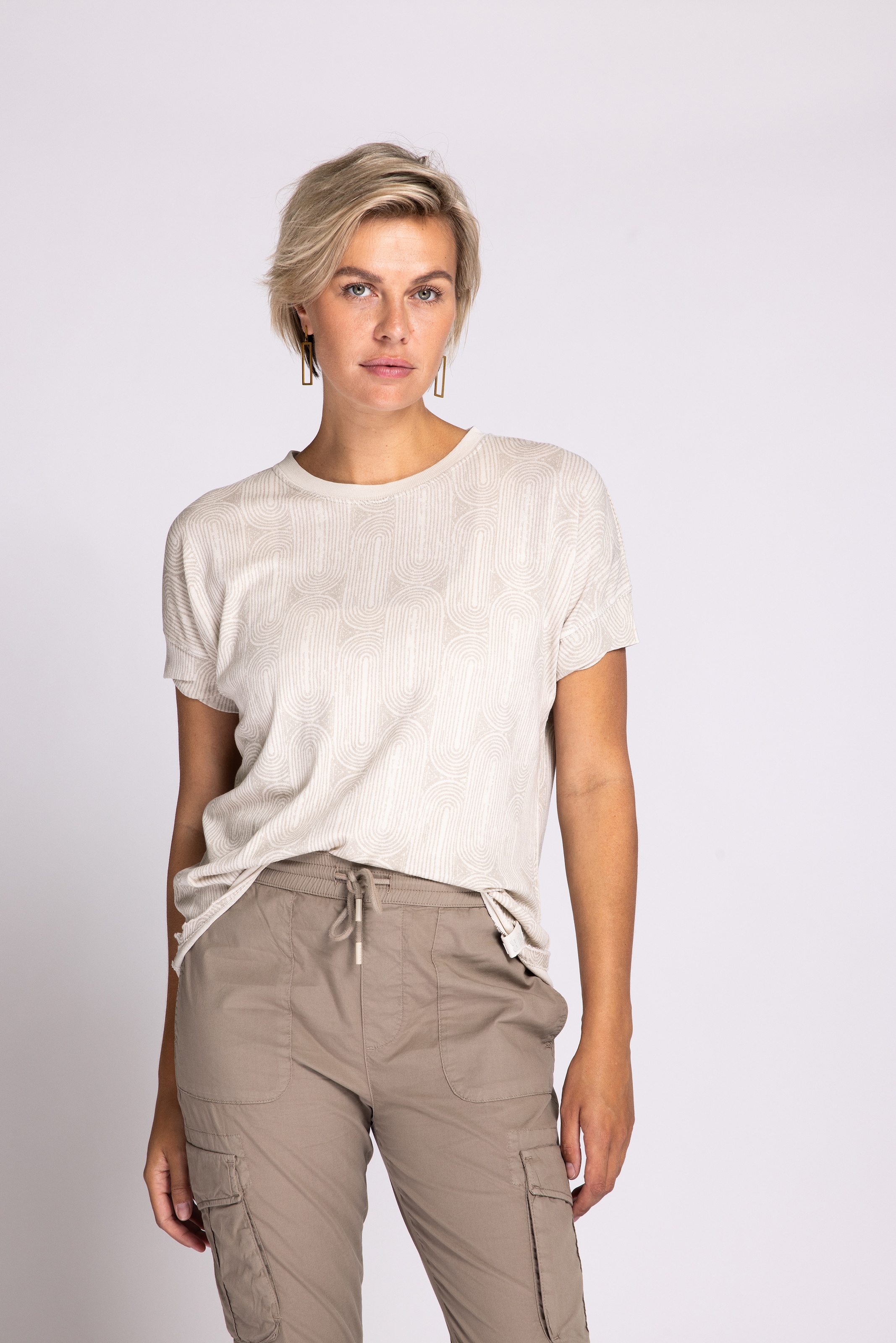 Zhrill T-Shirt »ZHRAHEL«, mit dezentem Allover-Print