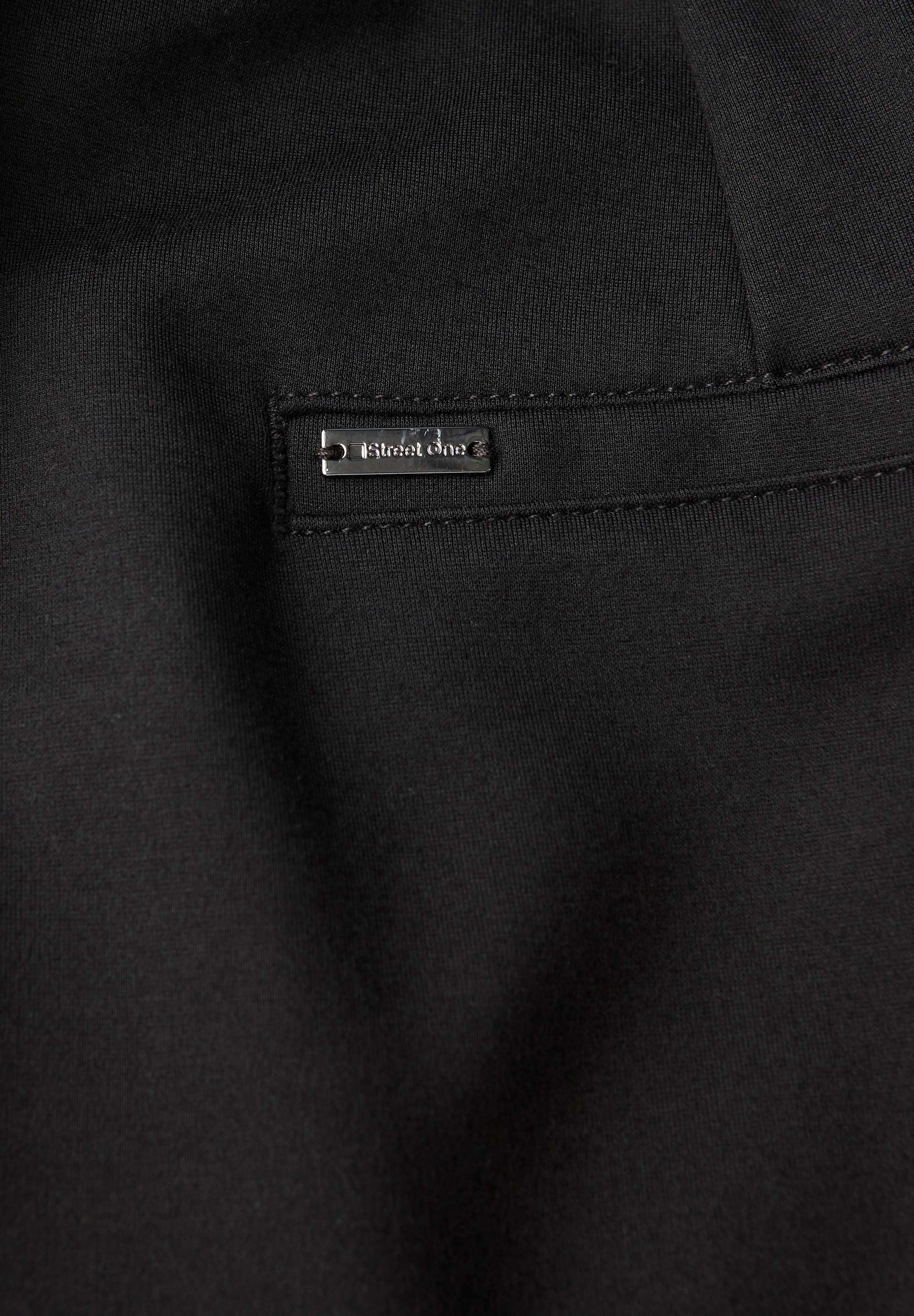 STREET ONE Stoffhose, mit Galonstreifen und aus Viskose mit Elasthan