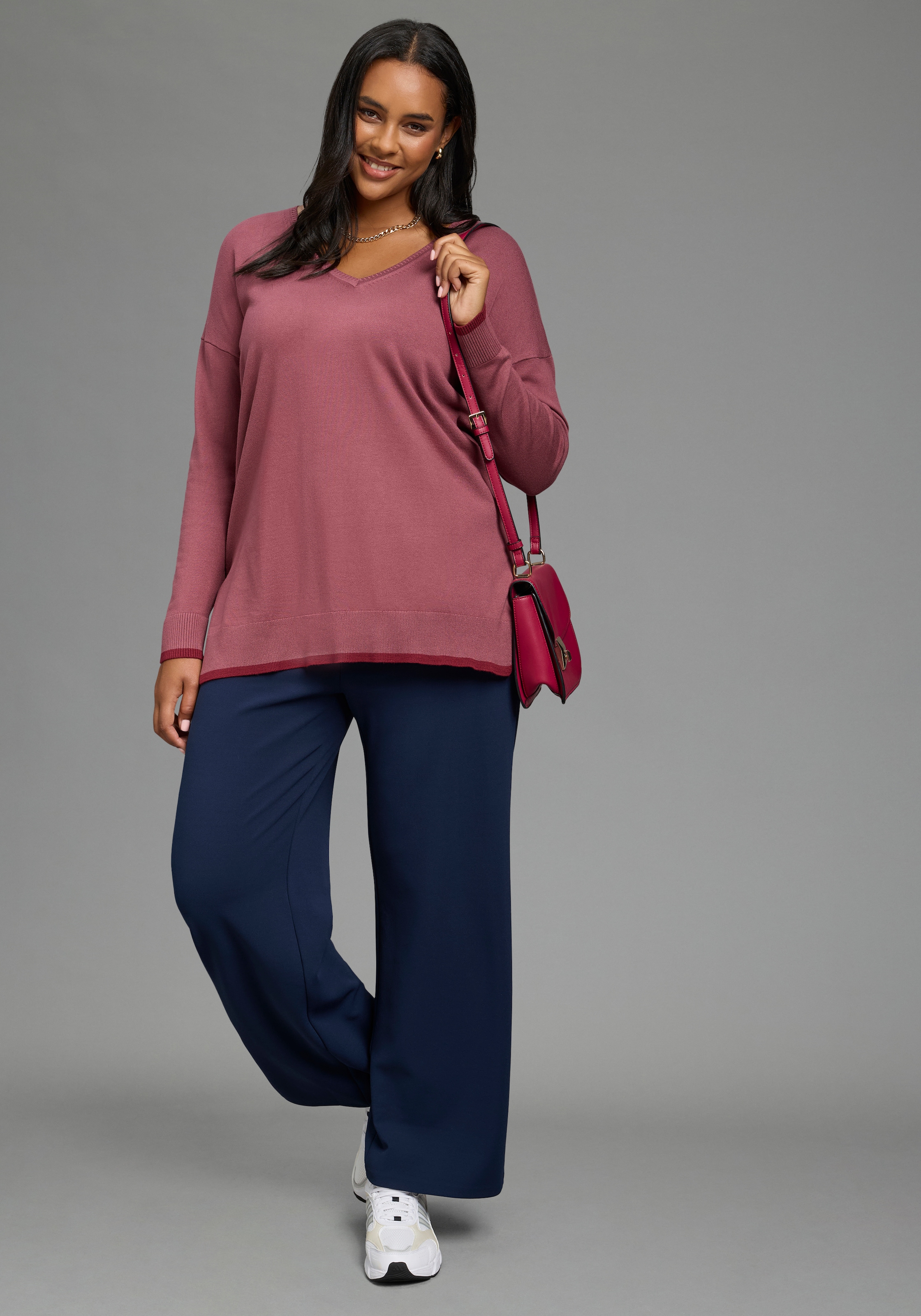 Laura Scott CURVE Strickpullover »Große Größen« aus Feinstrick, mit tiefem V-Ausschnitt, figurumspielende Passform