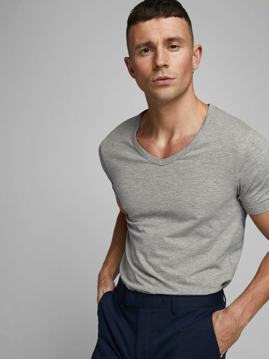 Jack & Jones T-Shirt »SLIM- FIT BASIC TEE V-NECK«, mit V-Ausschnitt