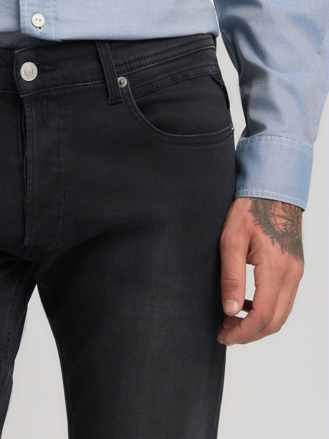 Replay »GROVER« in vielen verschiedenen Waschungen, mit Stretch