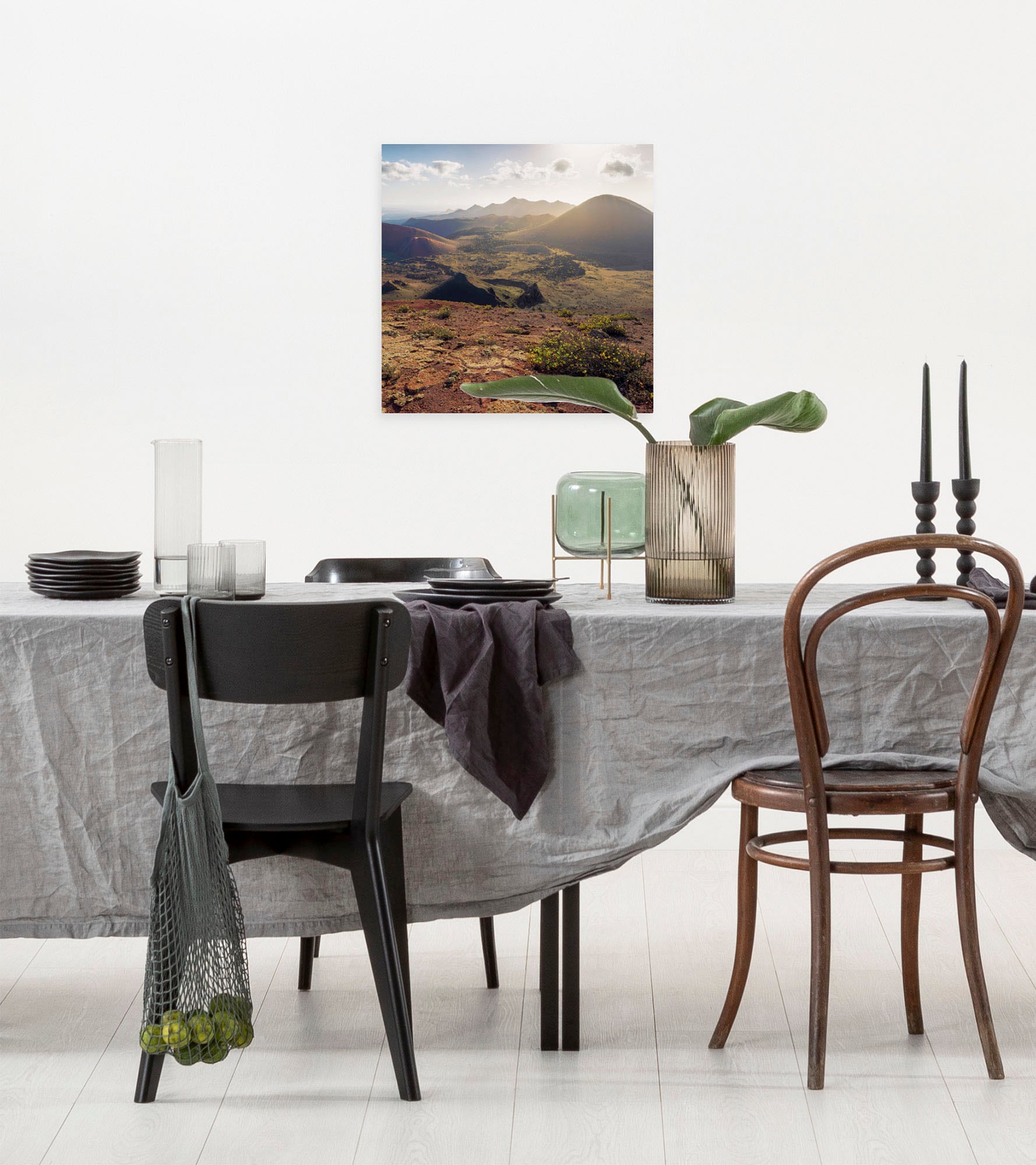 Komar Leinwandbild »Coloured Earth - Größe 40 x 40 cm«, Baum-Blätter-Natur-Berge-Blumen-Foto-Jahreszeiten-Landschaft-Meer-Strand-Palmen, (Packung, 1 St.), Keilrahmenbild mi Echtholzrahmen