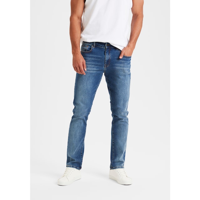 Buffalo 5-Pocket-Jeans »Straight-fit Jeans«, aus elastischer Denim-Qualität  im Online-Shop bestellen