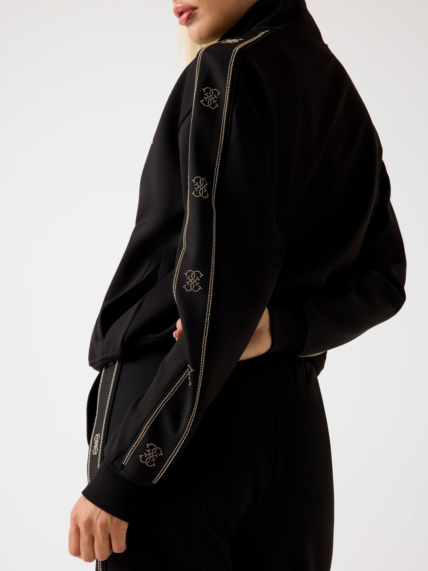 Guess Sweatjacke »OCTAVIA HIGH NECK FULL-ZIP« mit Strass-Steinen, Stehkragen