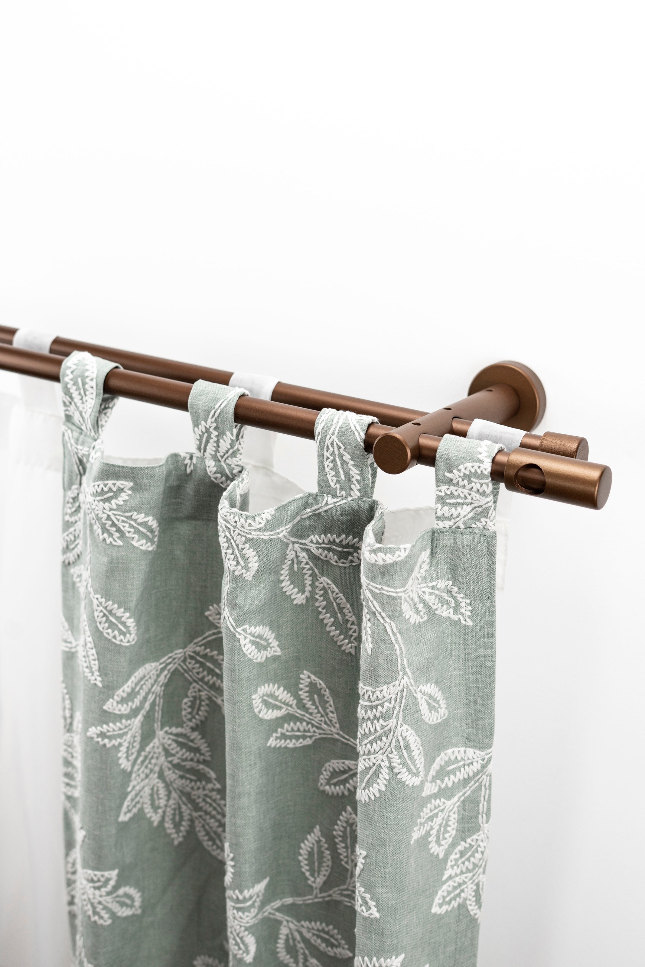 GARESA Gardinenstange »PANDRI« Ø 20 mm 2 läufig-läufig Wunschmaßlänge;Träge günstig online kaufen