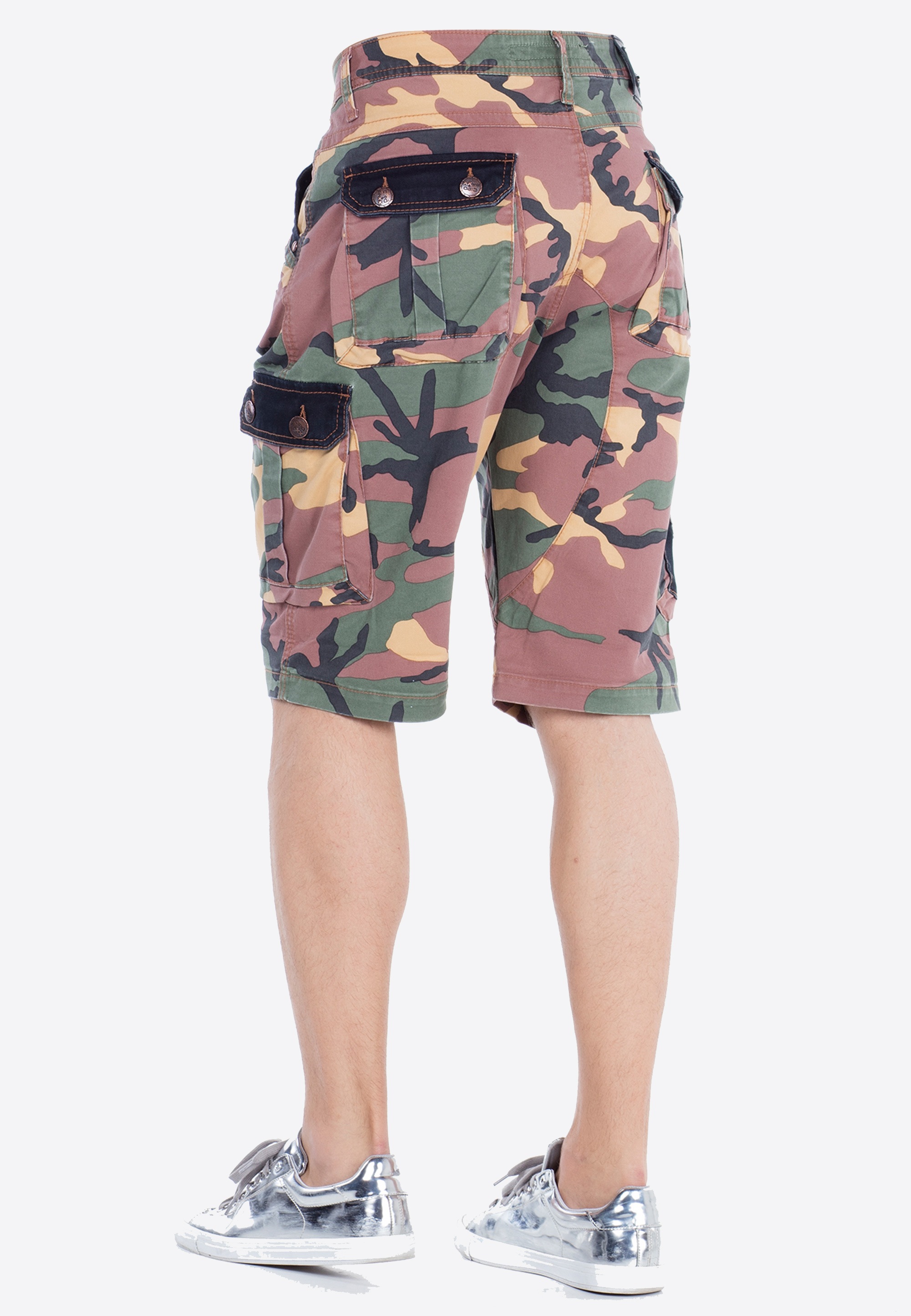 6. Bild von Cipo & Baxx Shorts, im auffälligen Design
