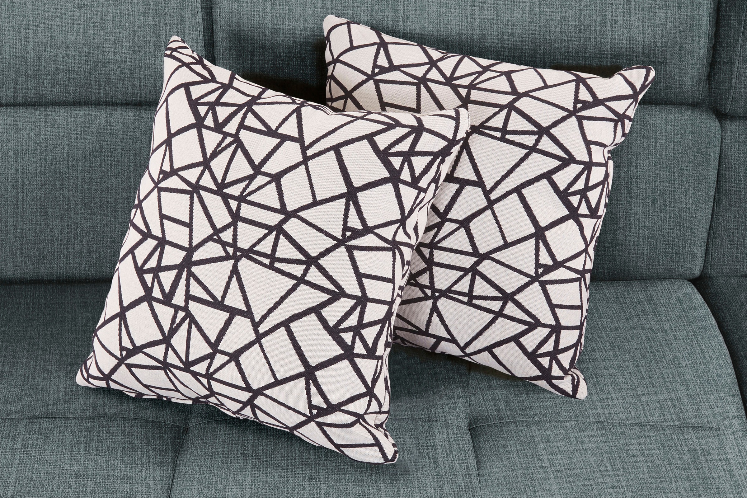 COTTA Ecksofa »Mia L-Form mit 3 Zierkissen«, wahlweise mit Bettfunktion, Bettkasten, Beleuchtung & Wireless-Charger