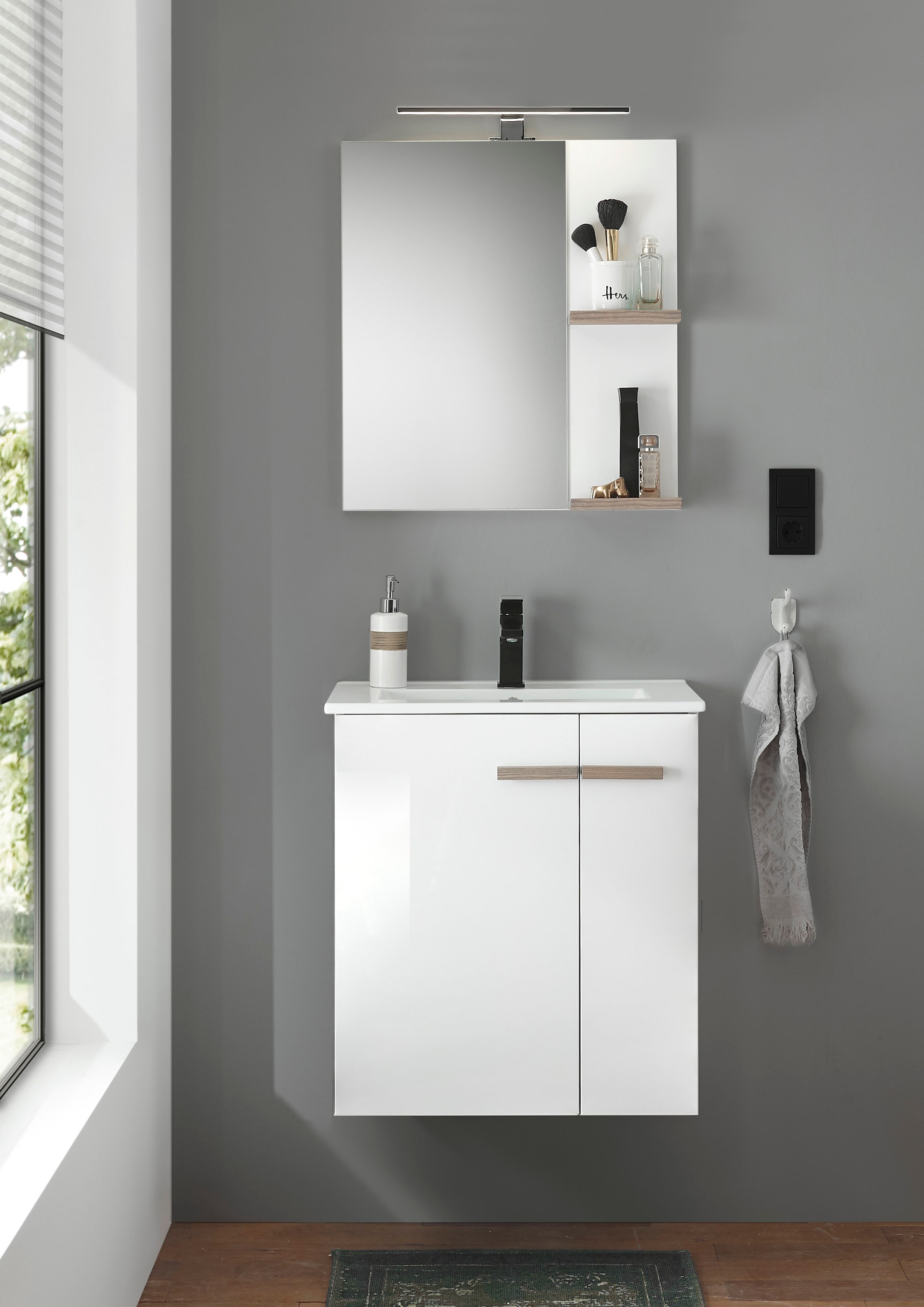 Places of Style Badmöbel-Set »SOLiD, Badmöbel-Set, Bad im modernen Design, 2-teiliges Badezimmer«, (2 St.), Waschtisch mit Waschbecken, Spiegel, Aufbauleuchte, Breite 60 cm