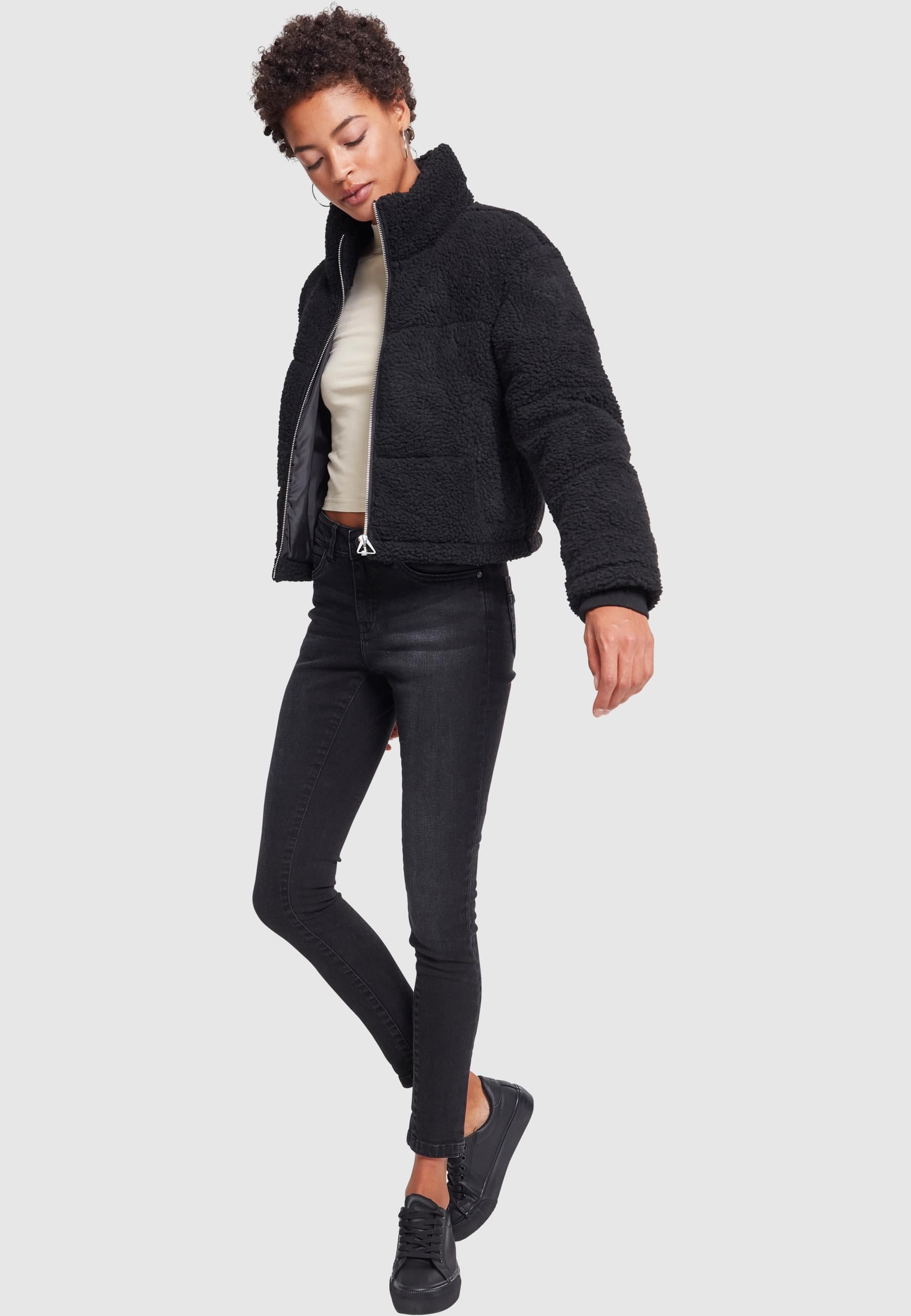 URBAN CLASSICS Winterjacke »Urban Classics Damen Ladies Boxy Sherpa Puffer Jacket« 1 Stk. tlg. ohne Kapuze