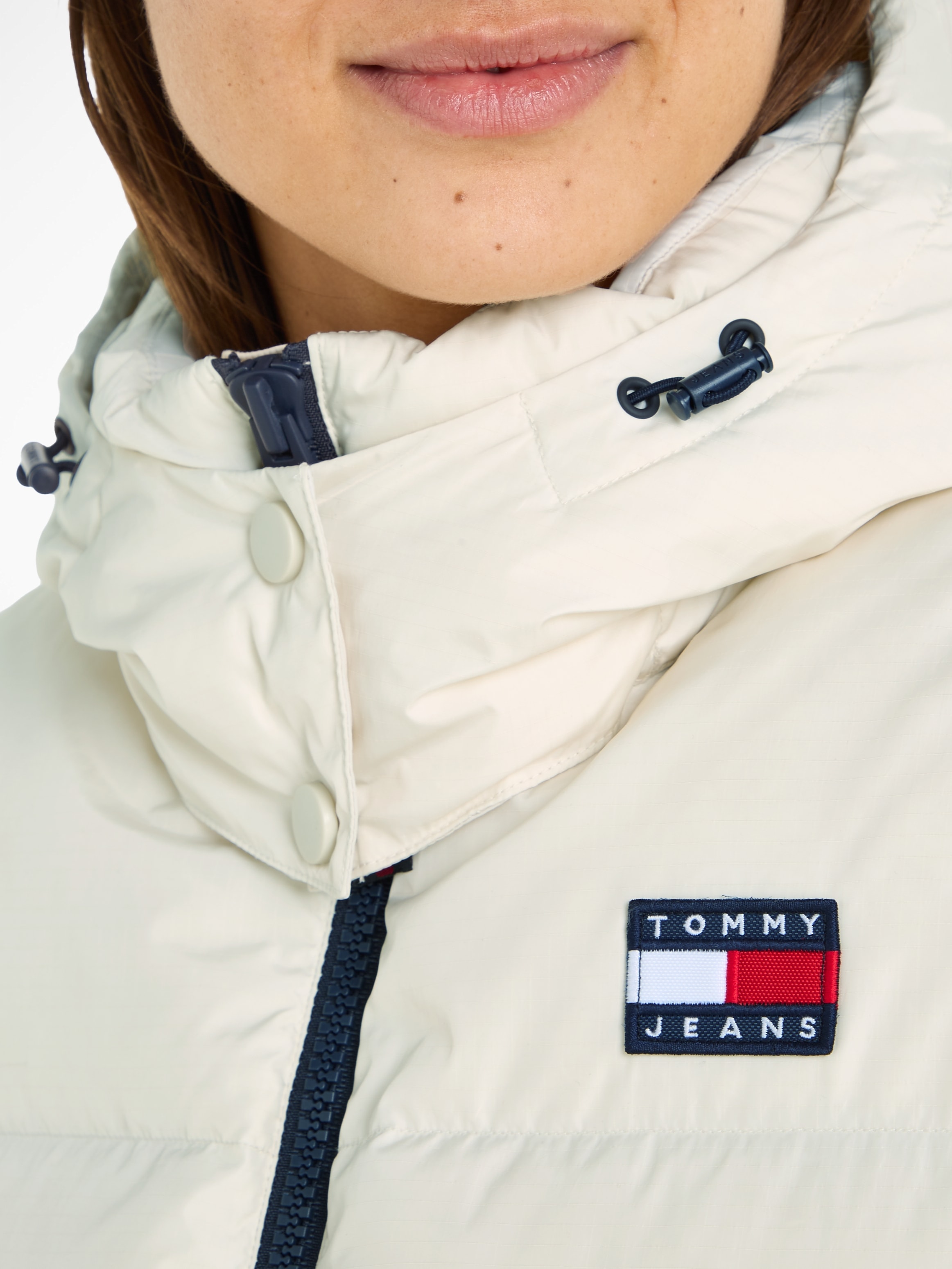 am Kragen Steppweste mit VEST«, »TJW PUFFER bestellen Jeans Aufhänger Tommy ALASKA