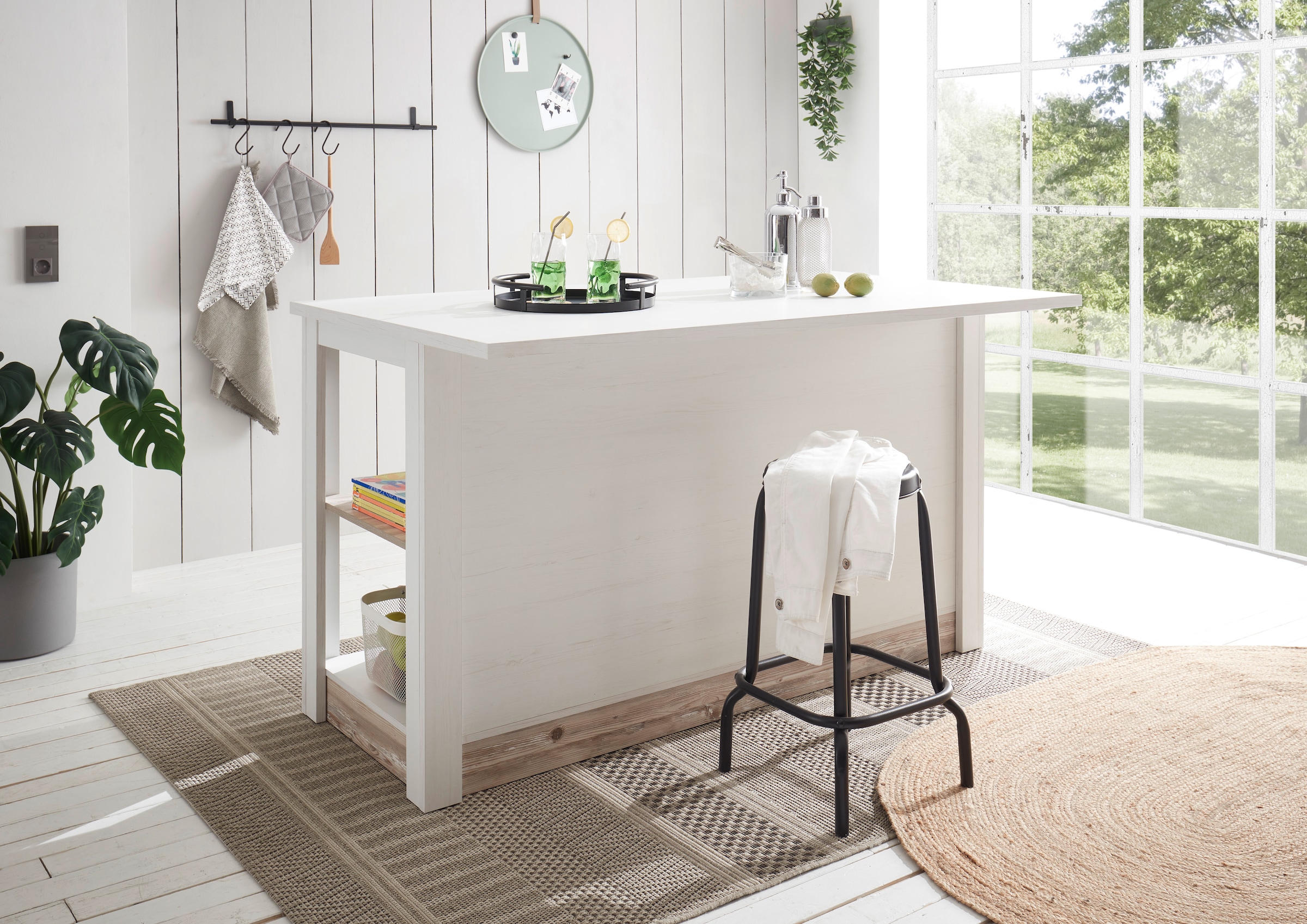 Home affaire Kücheninsel »Florenz, Küchenblock in Pinie Weiß, Kochinsel, Küchenarbeitsblock«, Breite 161 cm, mit verschnörkeltem Metallgriff, Arbeitshöhe 92 cm