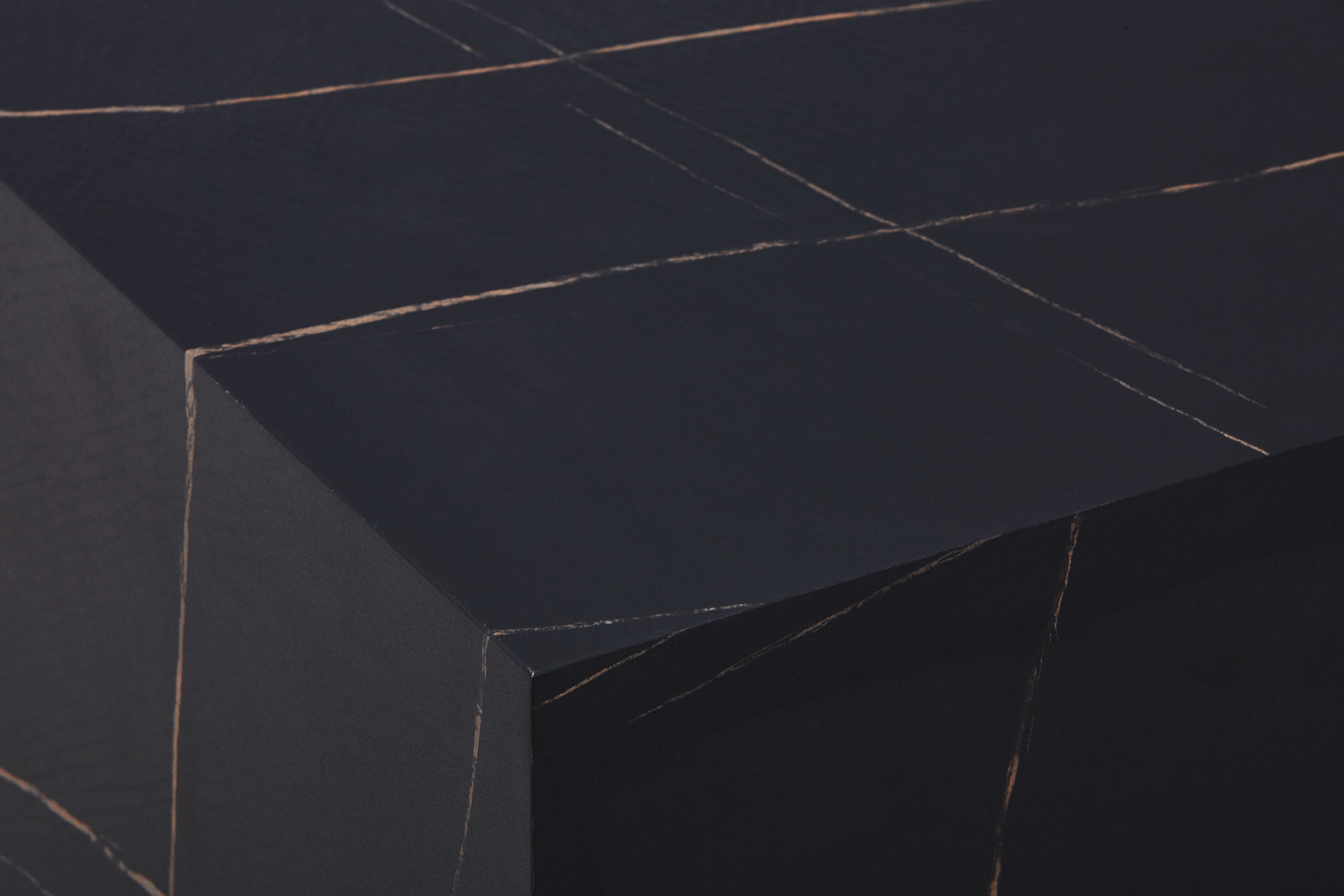 Kayoom Beistelltisch »Cuboid 125, modernes Design, robuste Konstruktion« 1 Stk. tlg. vielseitig einsetzbar, edle Oberfläche, robuste Konstruktion