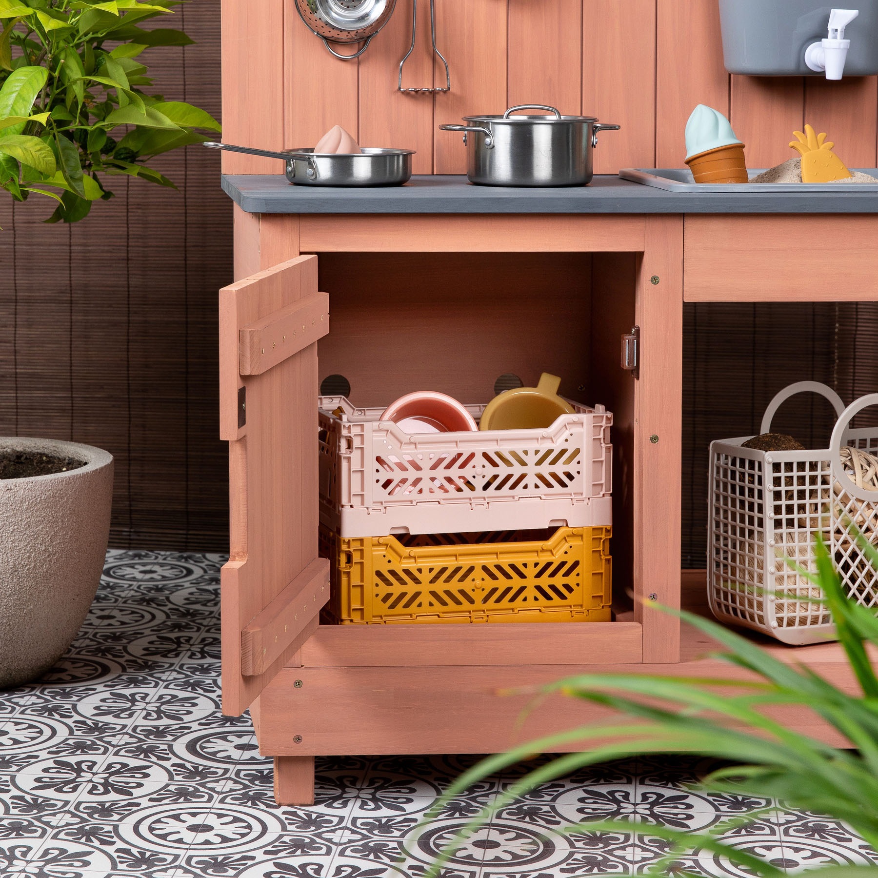 MUDDY BUDDY® Outdoor-Spielküche »Matschküche Mud Expert« Dieses Produkt besteht aus FSC®-zertifiziertem Material.