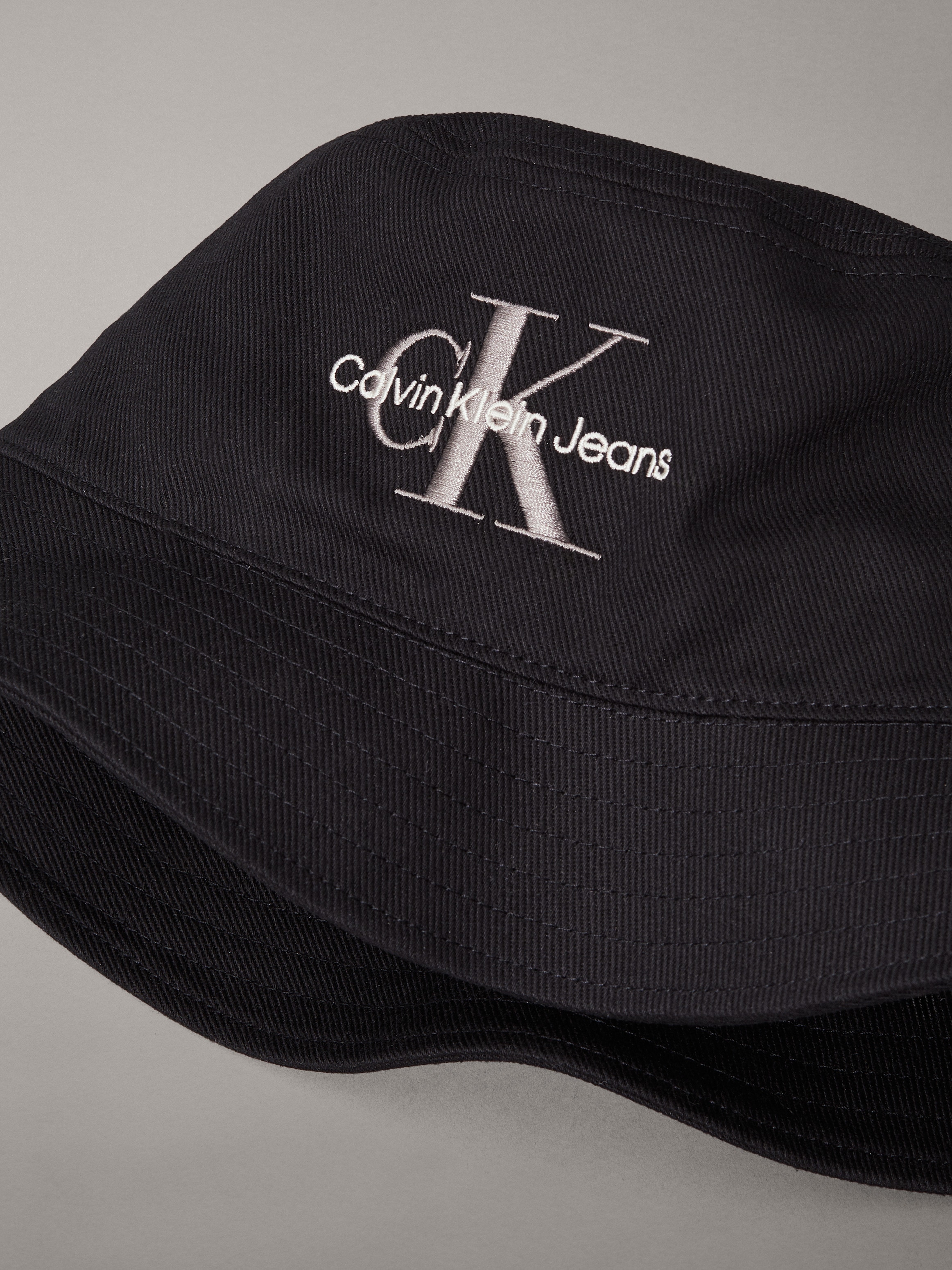 Calvin Klein Jeans Fischerhut »MONOLOGO EMBROIDERY BUCKET HAT«