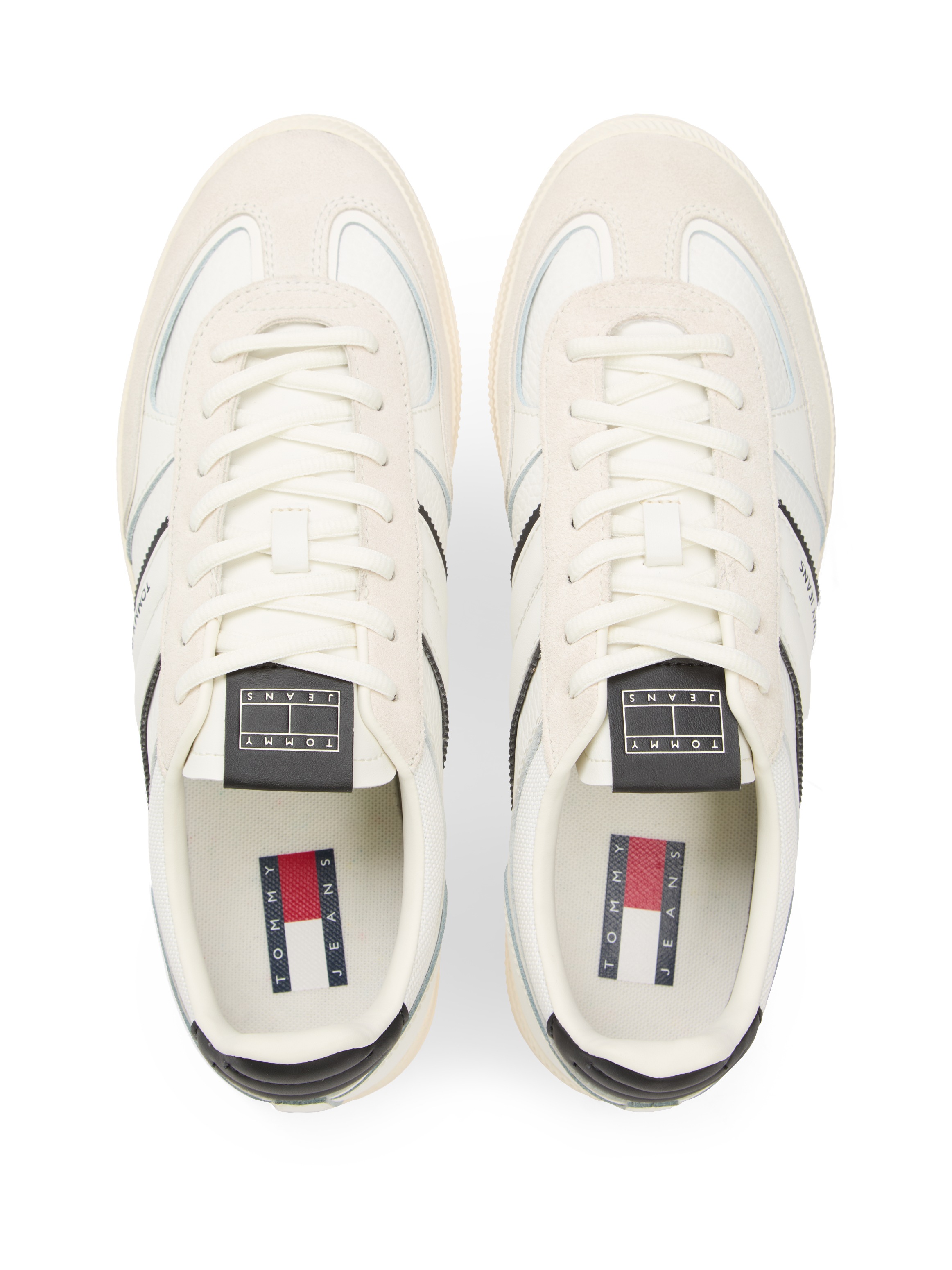 Tommy Jeans Sneaker »THE GREENWICH EDGE MIX«  Schnürschuh, Freizeitschuh mit Kontrastdetails -klein ausfallend