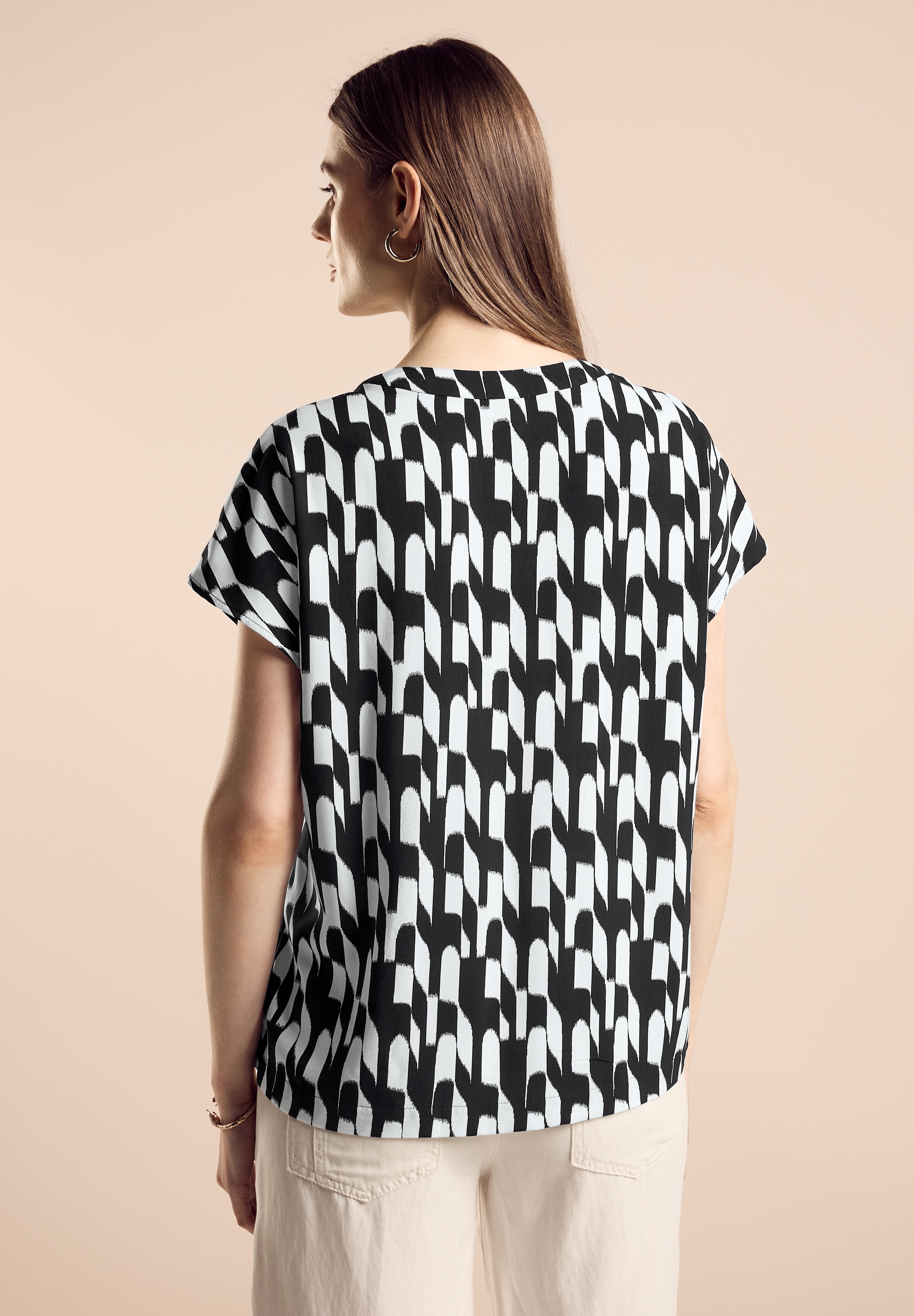 STREET ONE Druckbluse, mit grafischem Muster