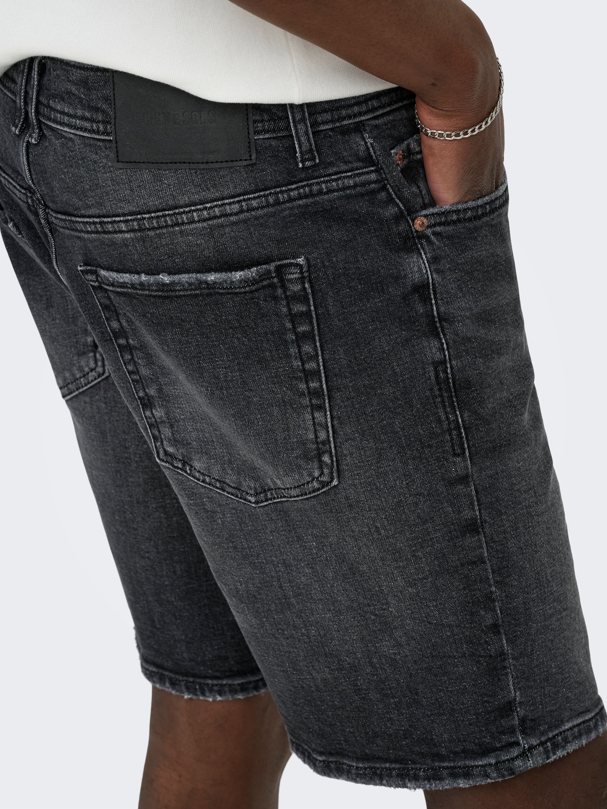 ONLY & SONS Jeansshorts »ONSEDGE PERF WB 6968 DOT DNM SHORTS NOOS« Baumwollmischung, straight fit
