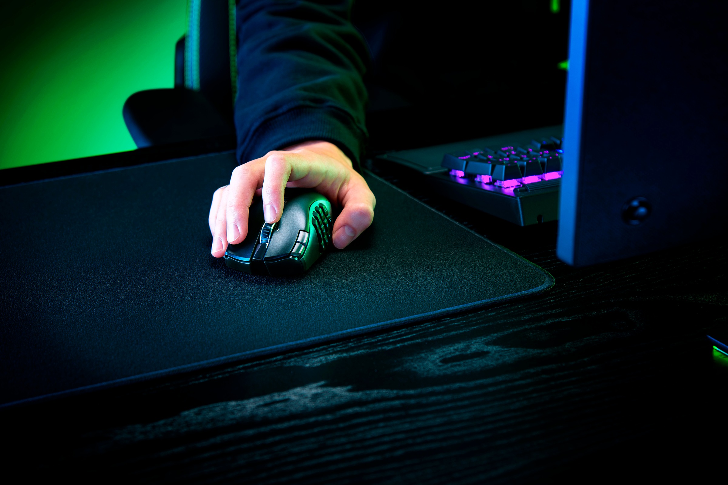 RAZER Gaming-Maus »Naga V2 HyperSpeed«, Bluetooth-RF Wireless