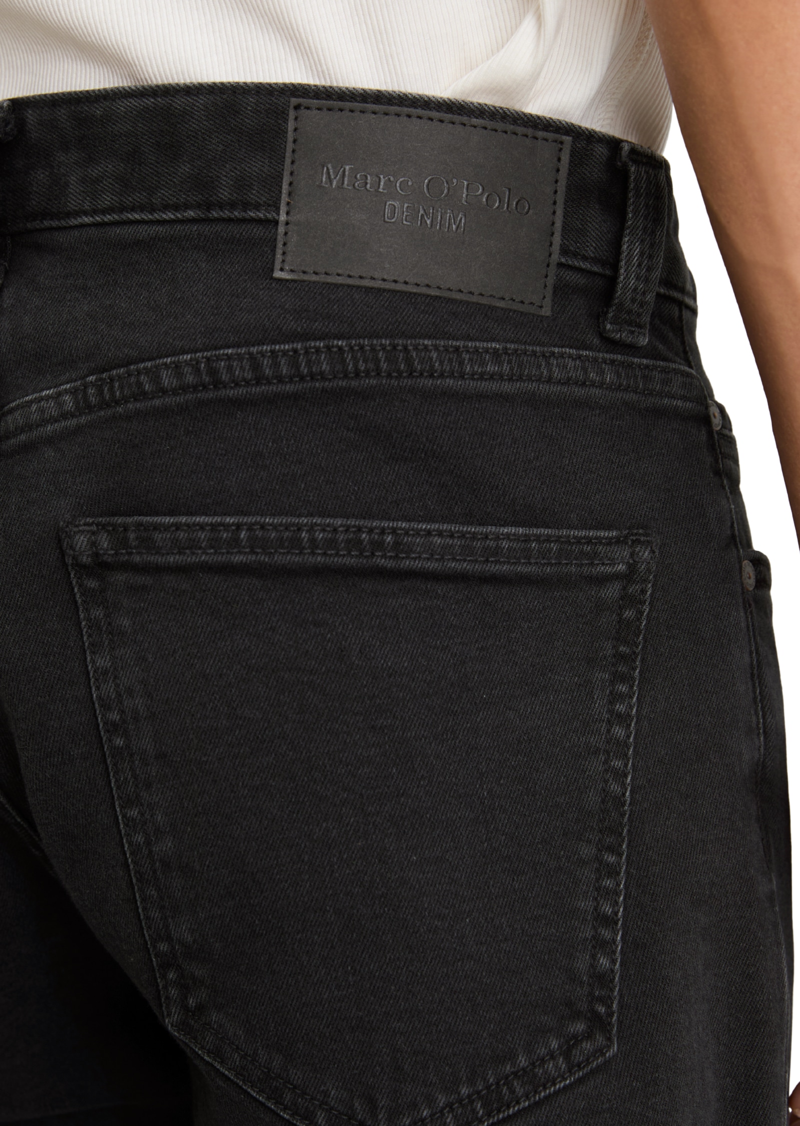 Marc O'Polo DENIM Tapered-fit-Jeans Model Aric tapered aus Bio-Baumwoll-Mix