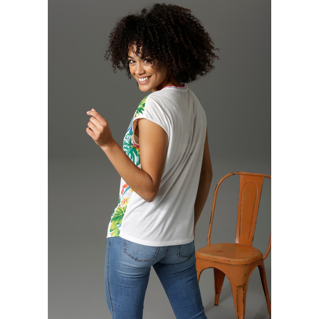 Aniston CASUAL T-Shirt, mit Tropical-Print