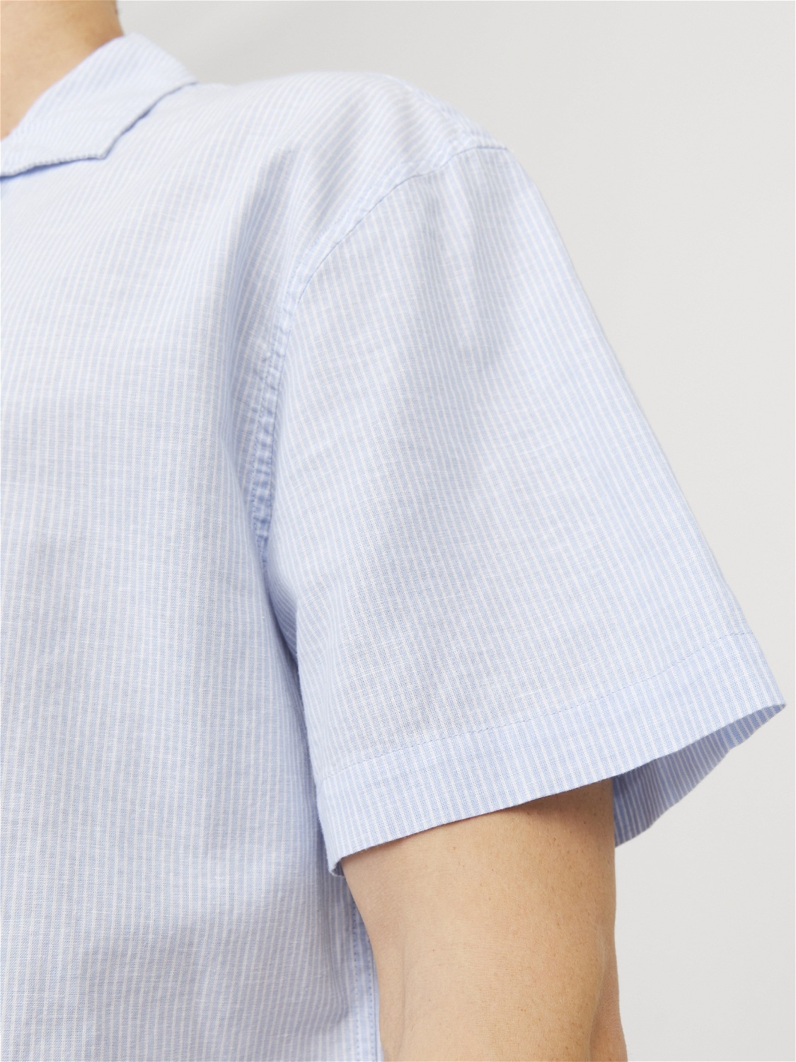 Jack & Jones Kurzarmhemd »JJESUMMER RESORT LINEN BLEND SHIRT SS SN«