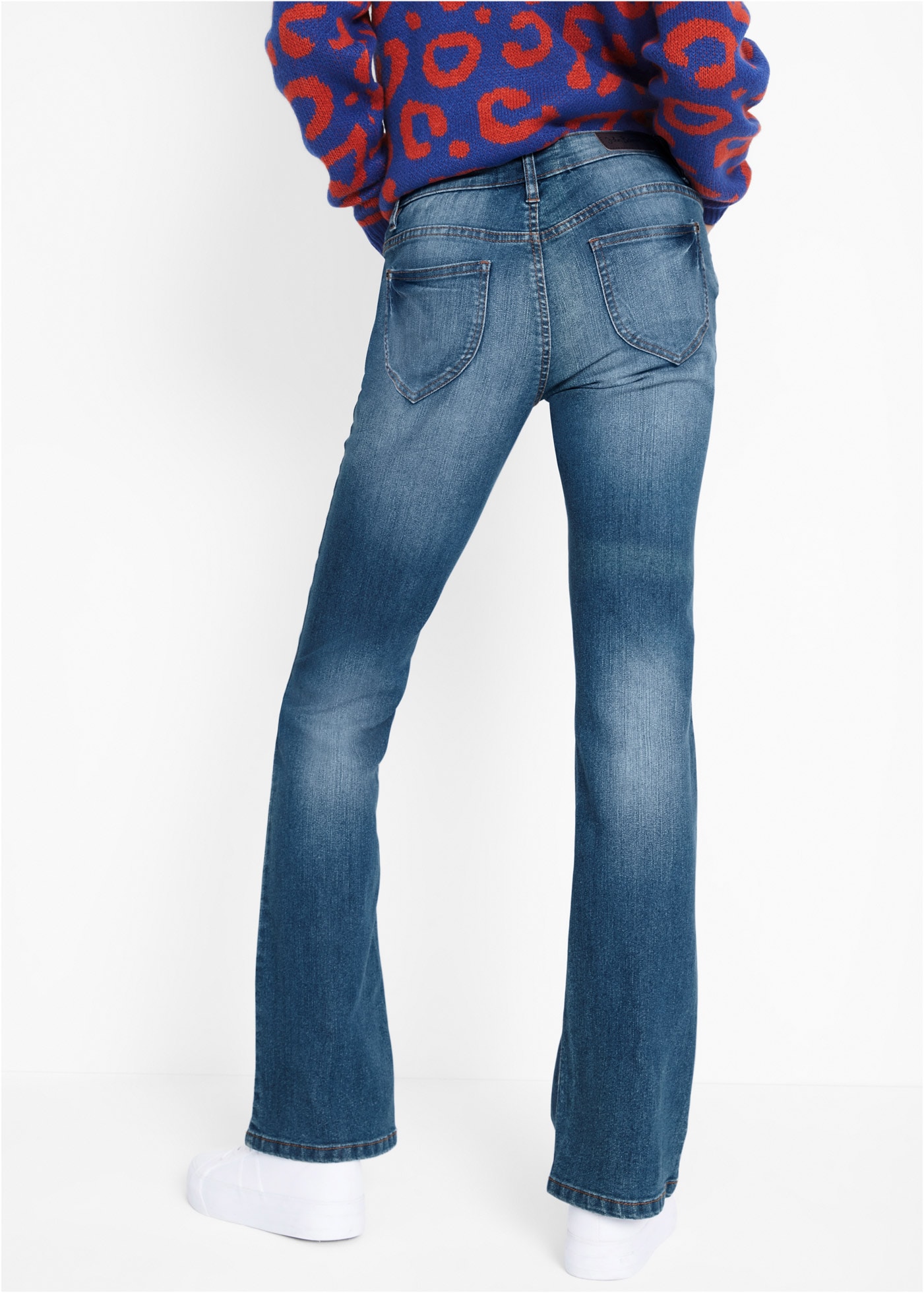 bonprix Bootcut-Jeans »Bootcut-Jeans Mid Waist, Komfort-Stretch« Regular Fit Passform, im klassischen 5-Pocket-Stil
