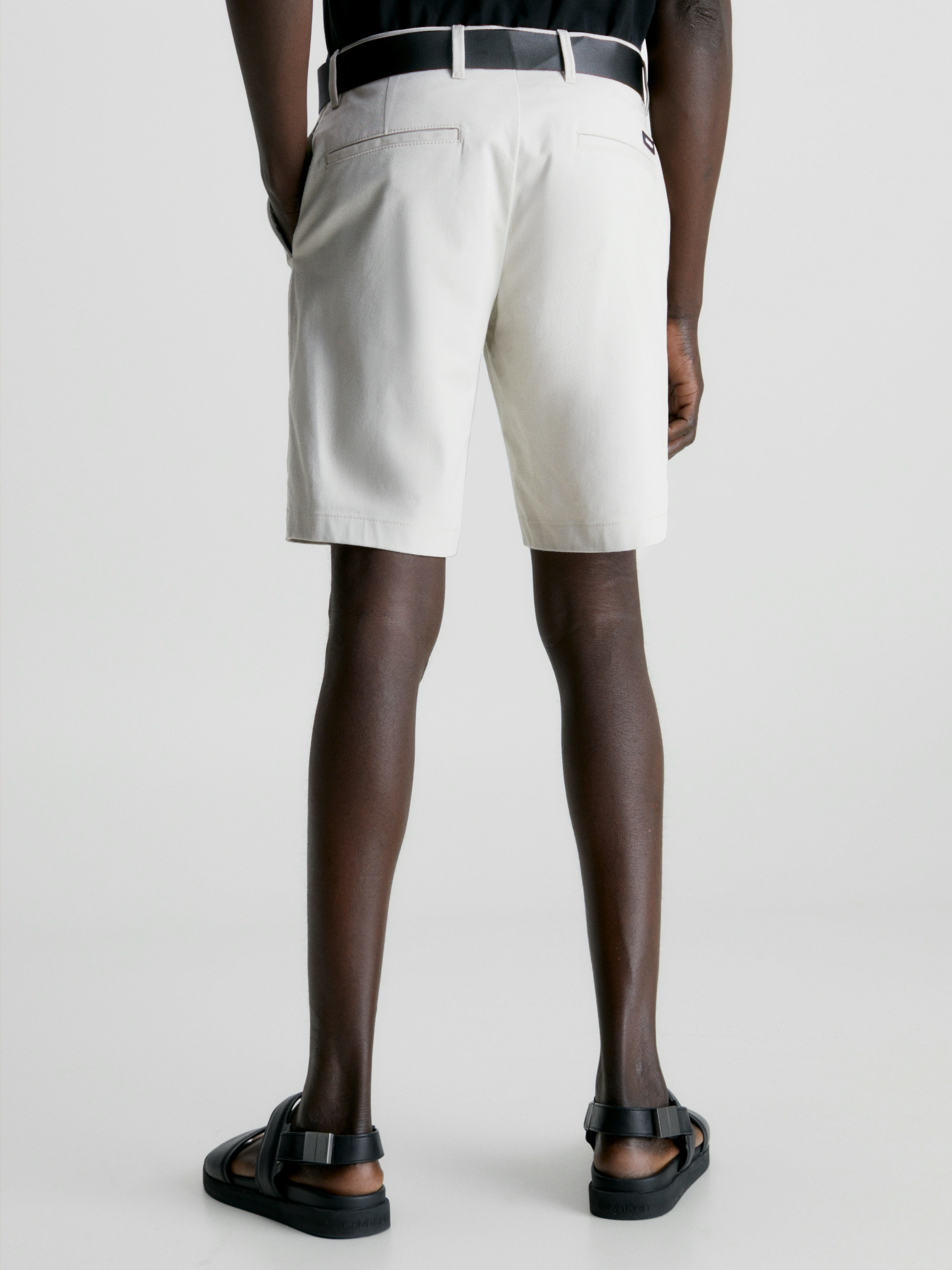 Calvin Klein Shorts »MODERN TWILL SLIM«, mit Gürtel