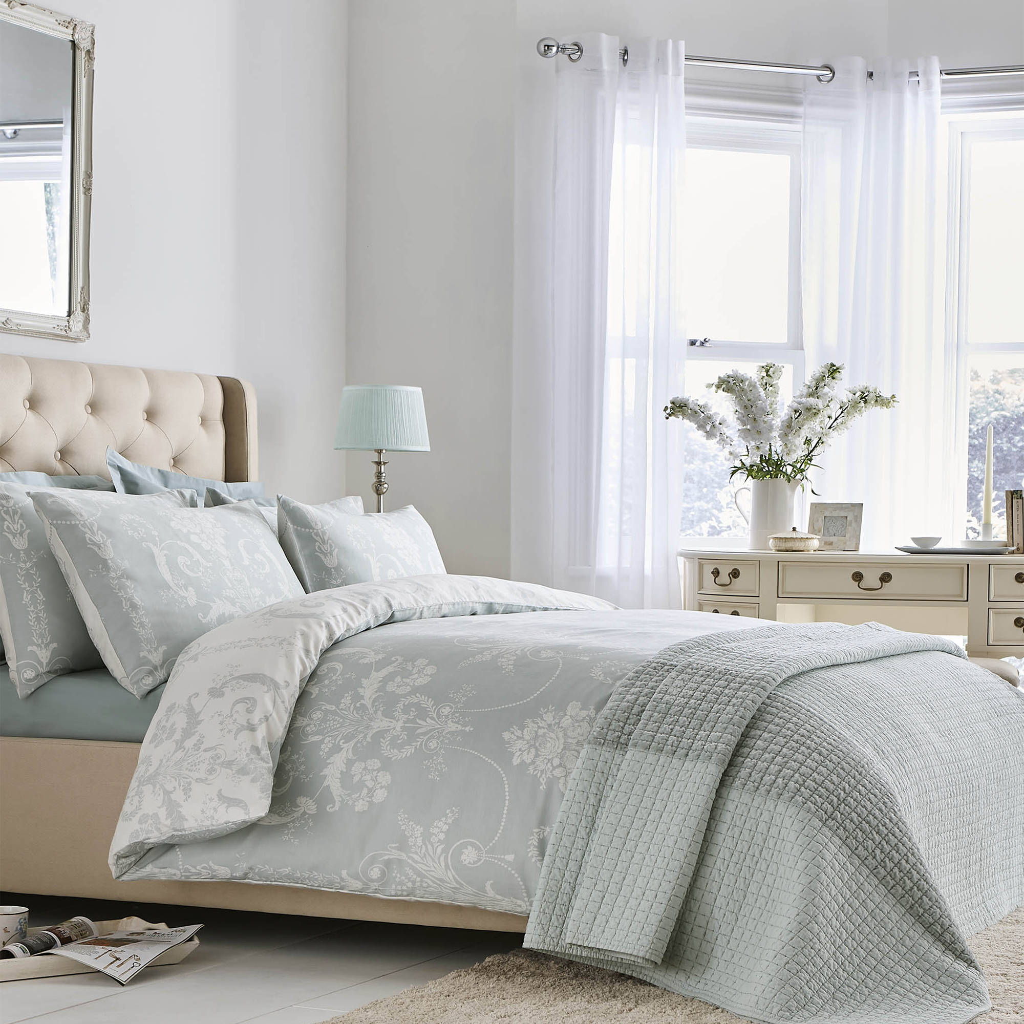 Laura Ashley Wendebettwäsche »Josette, Aus Baumwoll Satin, « 3 Tlg. Tlg. Mit Floralem Muster, Inkl 2 Kissenbezüge