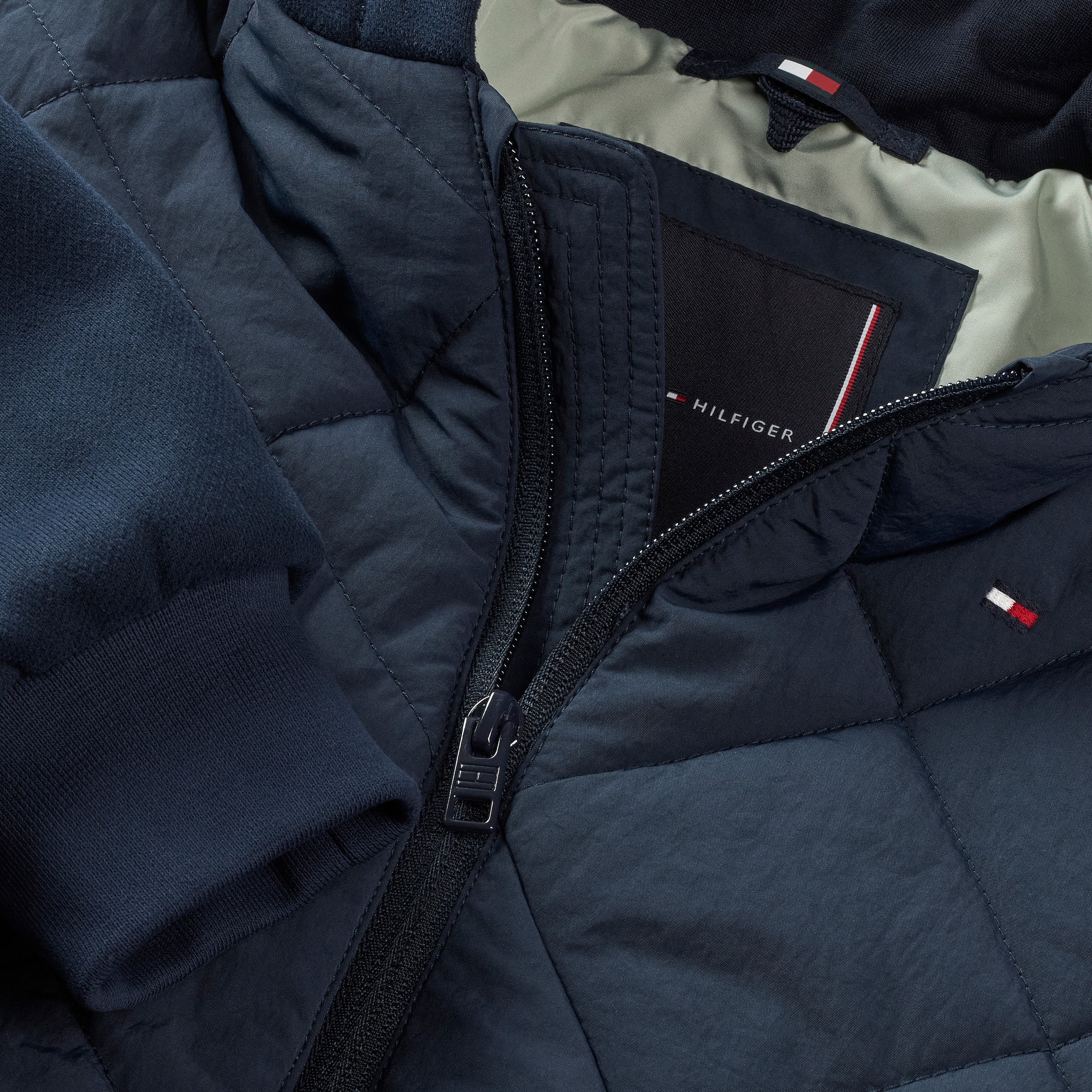 Tommy Hilfiger Steppjacke »MIX MEDIA QUILTED JACKET«, mit Kapuze, für Kinder bis 16 Jahre, Material-Mix