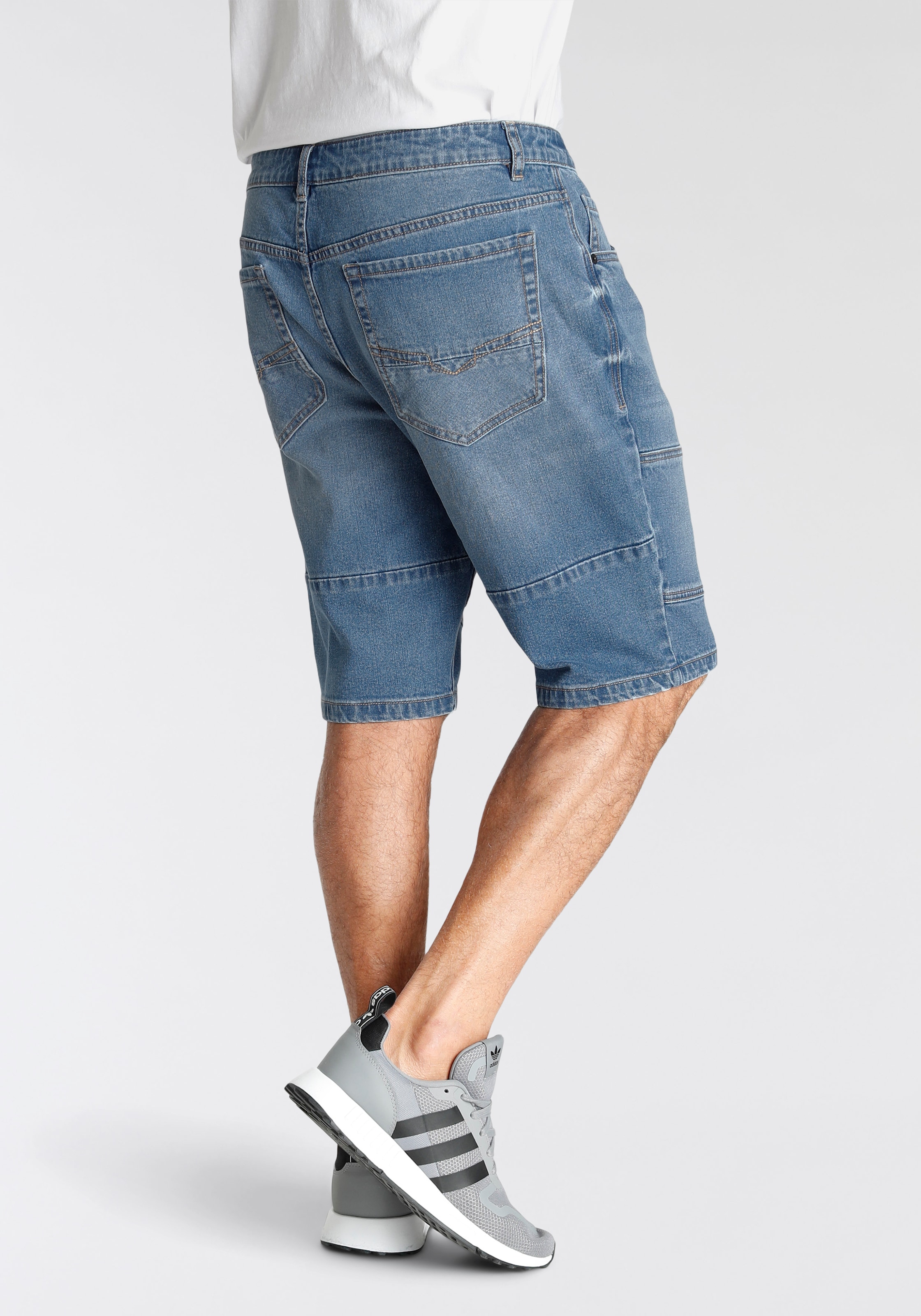 H.I.S Jeansbermudas, Ökologische, wassersparende Produktion durch Ozon Wash