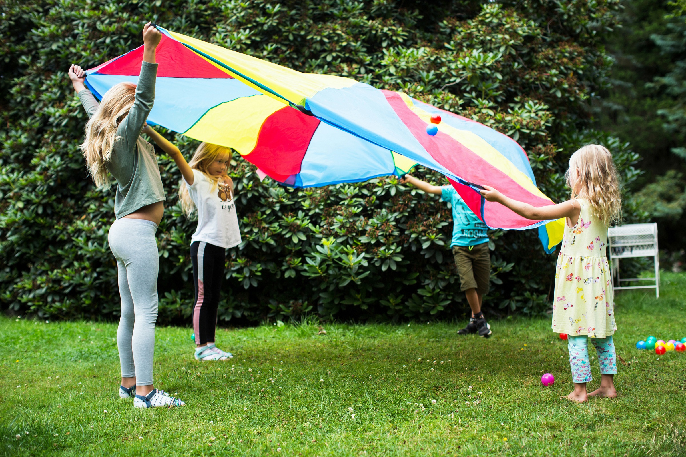 Knorrtoys® Spiel »Up and Down«, mit 25 bunten Bällen